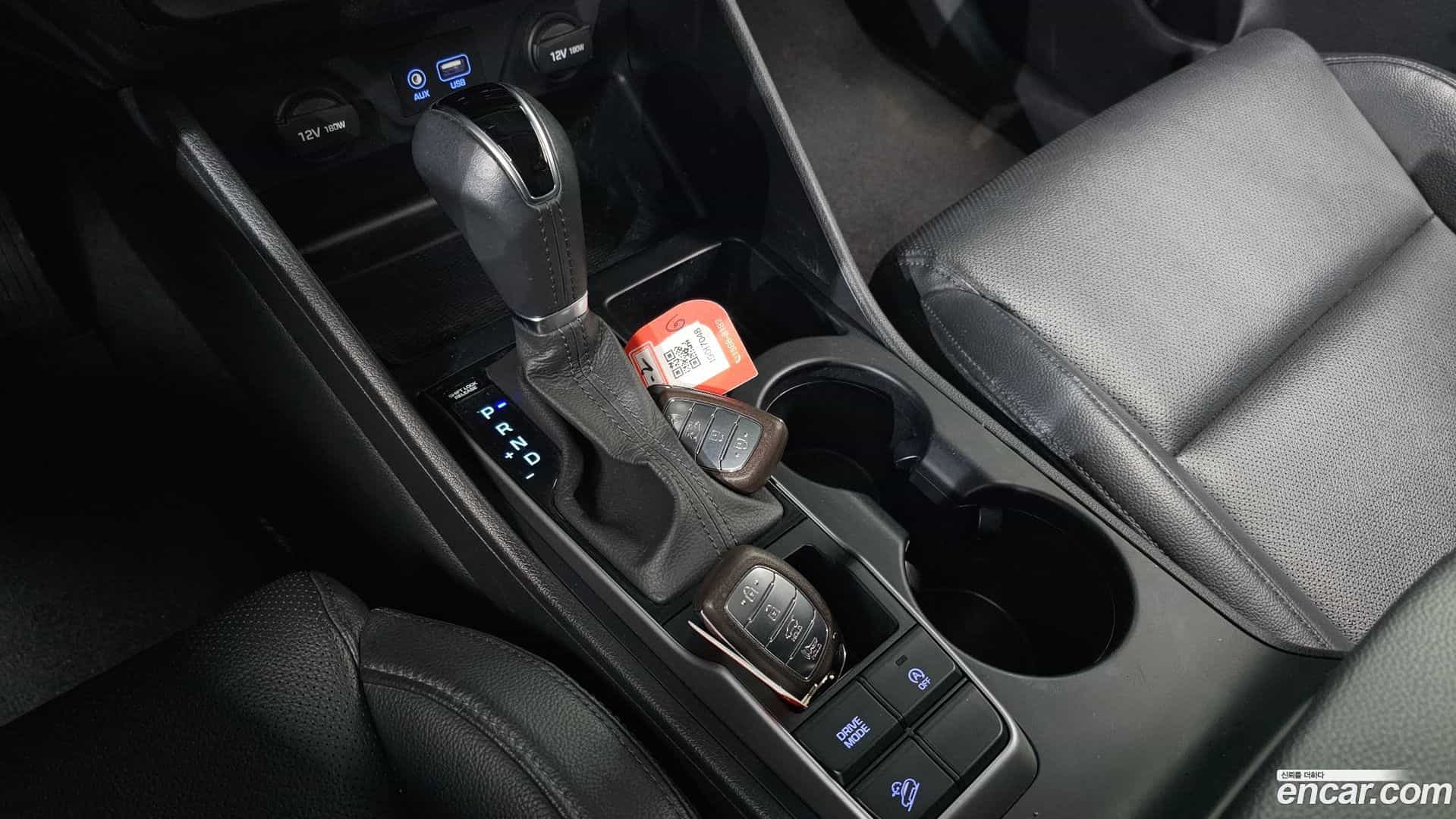 Tucson Hyundai 2015.2-INNER-009