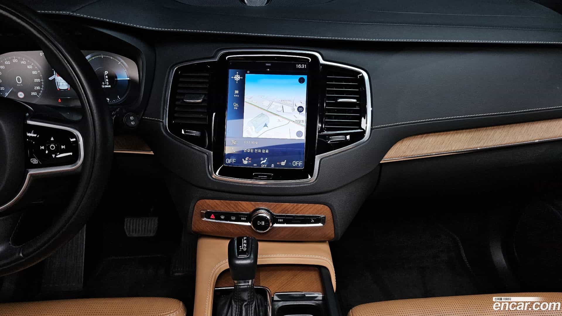 XC90 Volvo 2018.6-OPTION-018