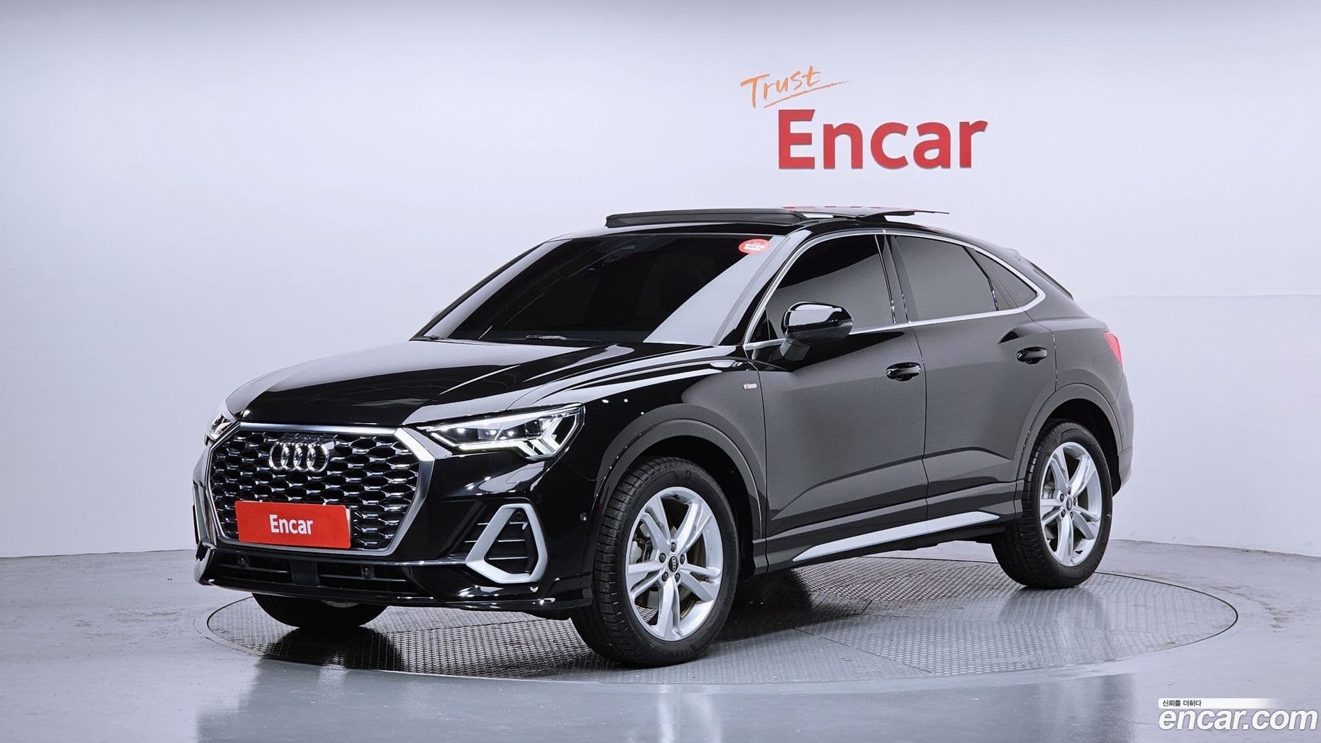 Main__Slider__Photo:Q3 Audi 2022.9-0