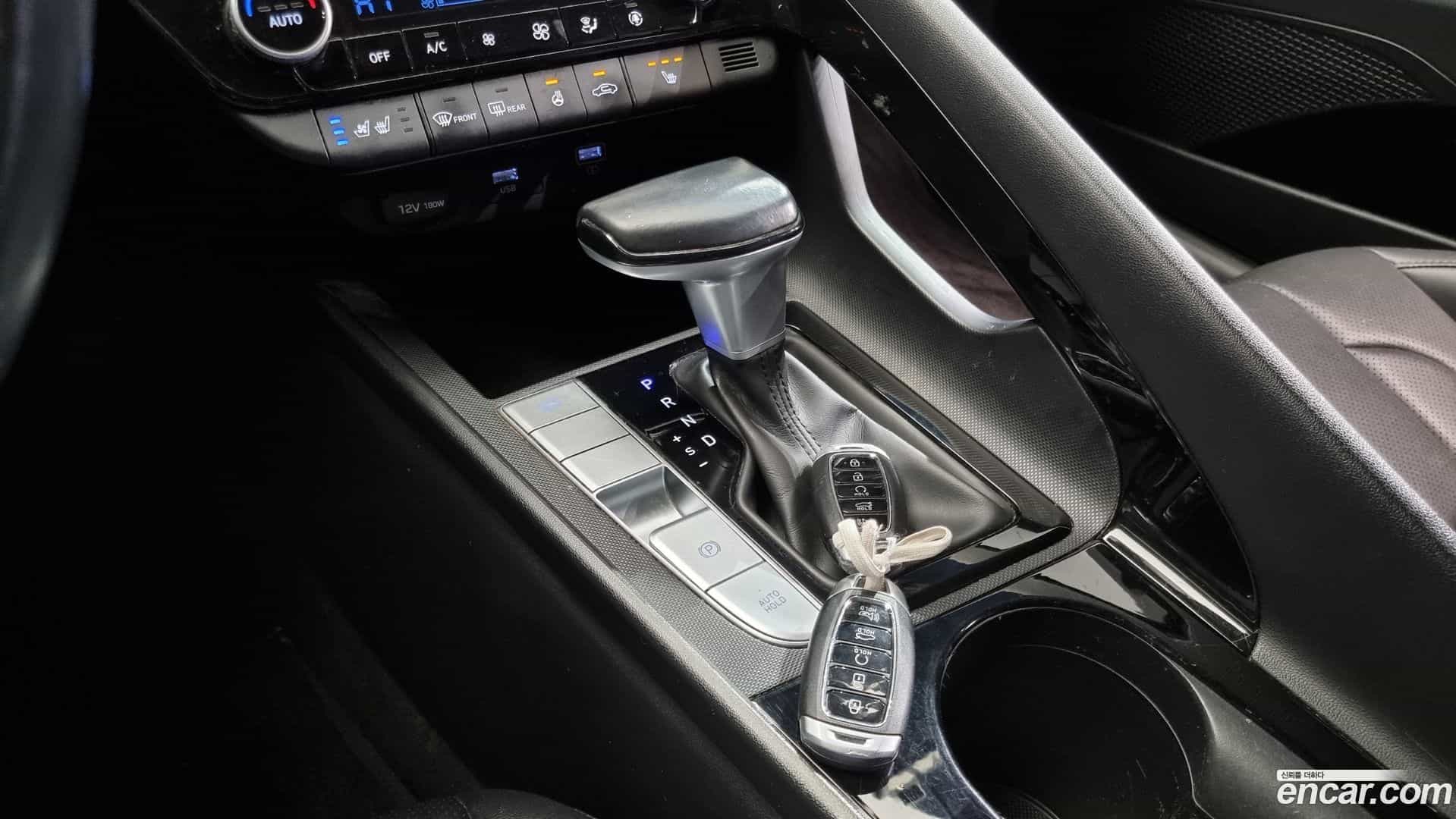 AVANTE Hyundai 2021.4-INNER-009