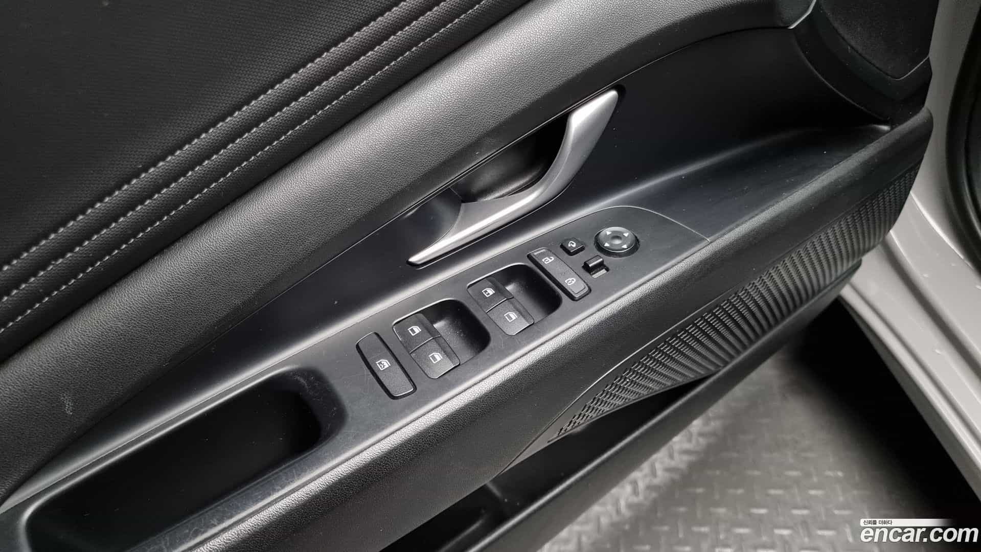 AVANTE Hyundai 2021.4-OPTION-022