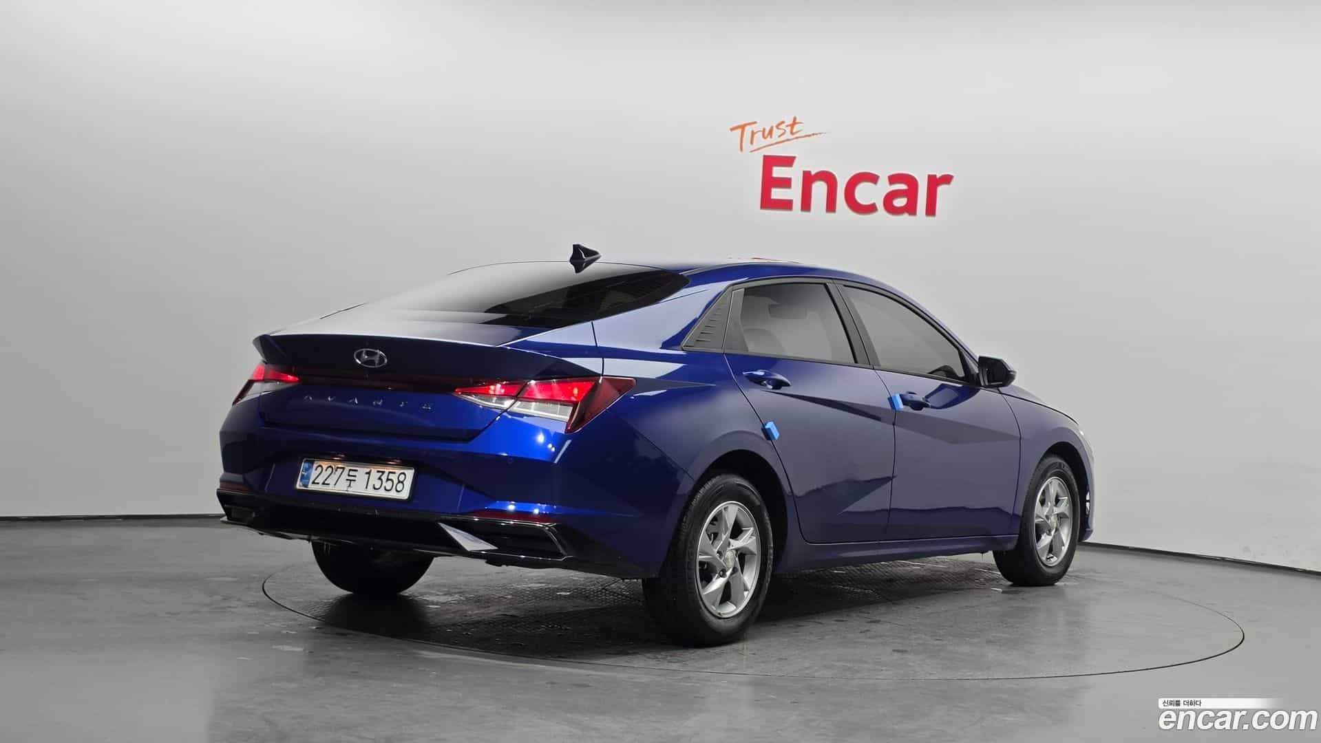 AVANTE Hyundai 2020.6-OUTER-002