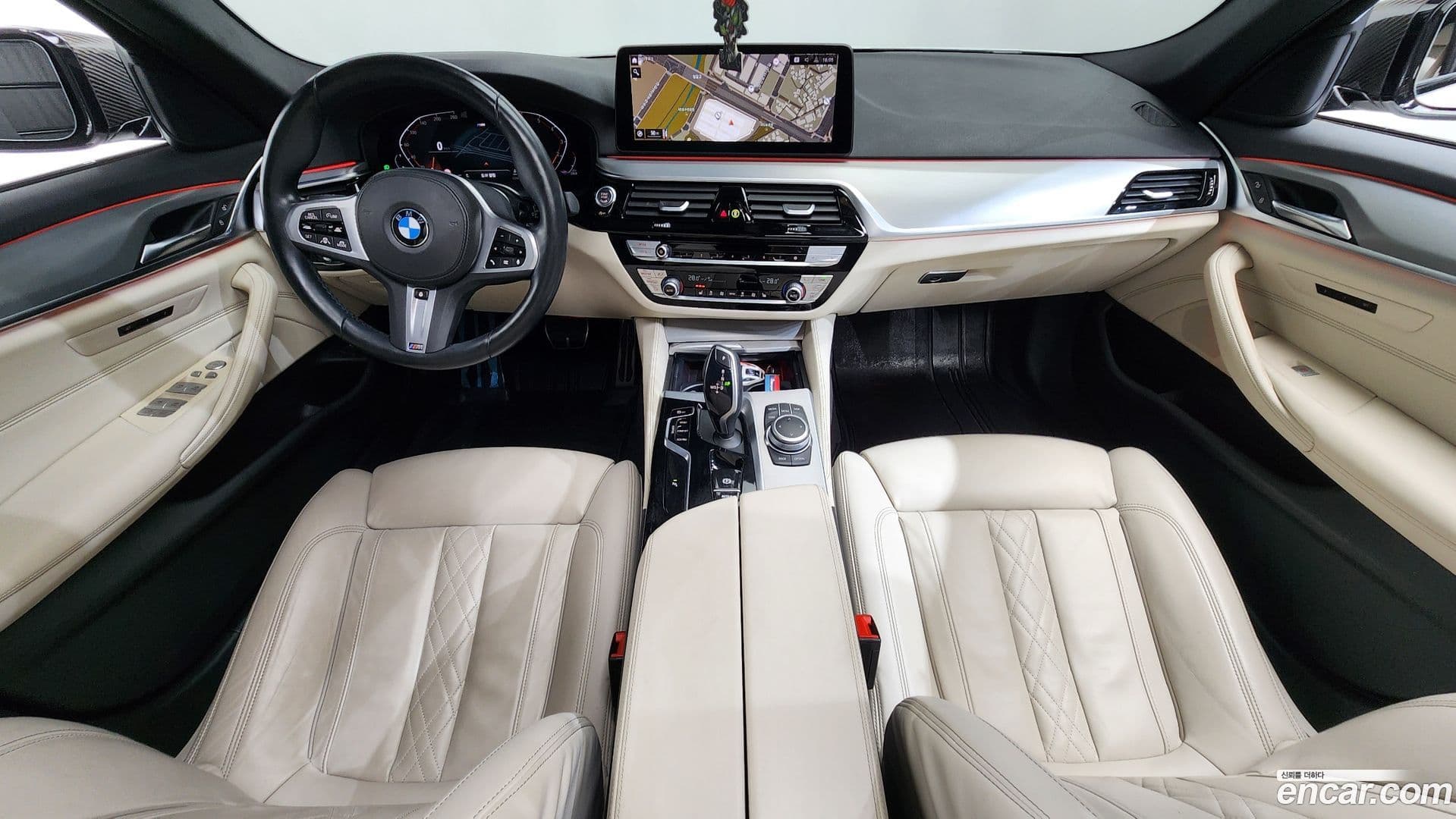 Main__Slider__Photo:5-Series BMW 2022.4-0