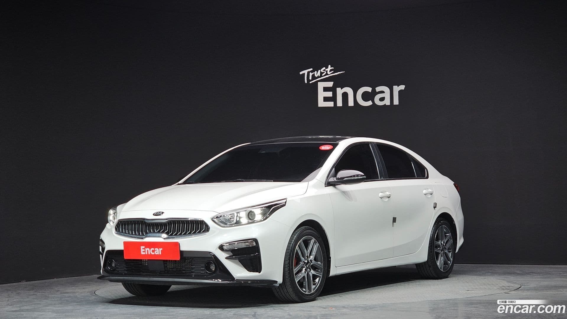 Main__Slider__Photo:K3 Kia 2019.1-0