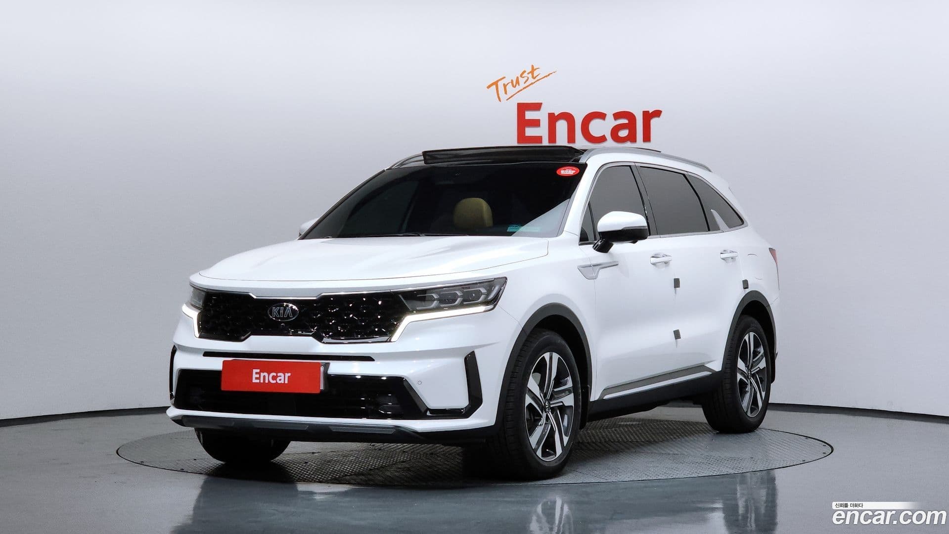 Main__Slider__Photo:Sorento Kia 2020.6-0