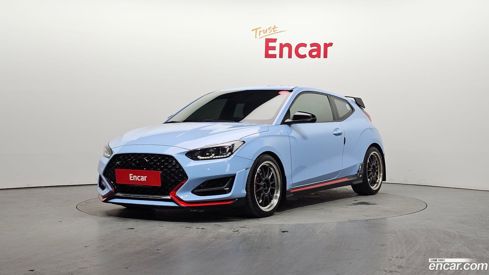 Main__Slider__Photo:Veloster Hyundai 2018.8-0