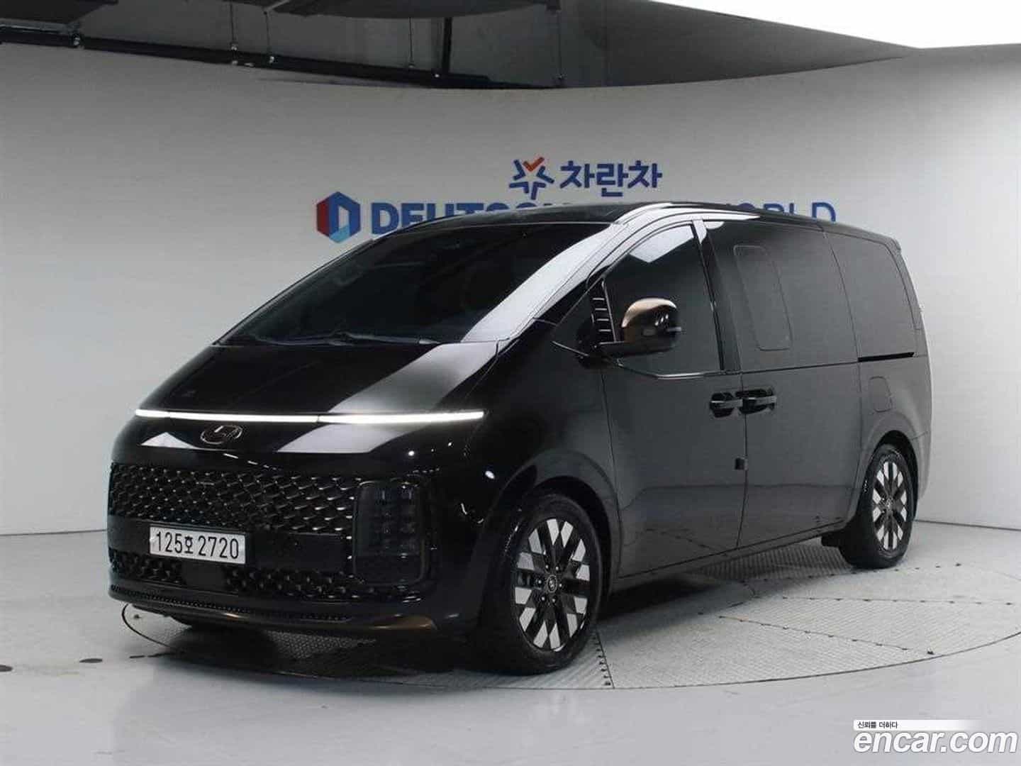 Staria Hyundai 2021.10-OUTER-001