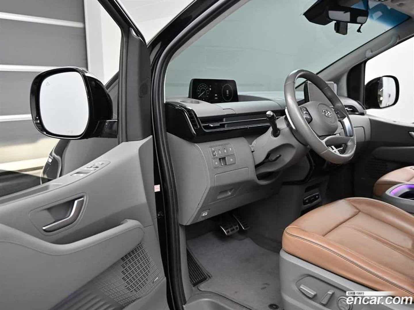 Staria Hyundai 2021.10-OPTION-015