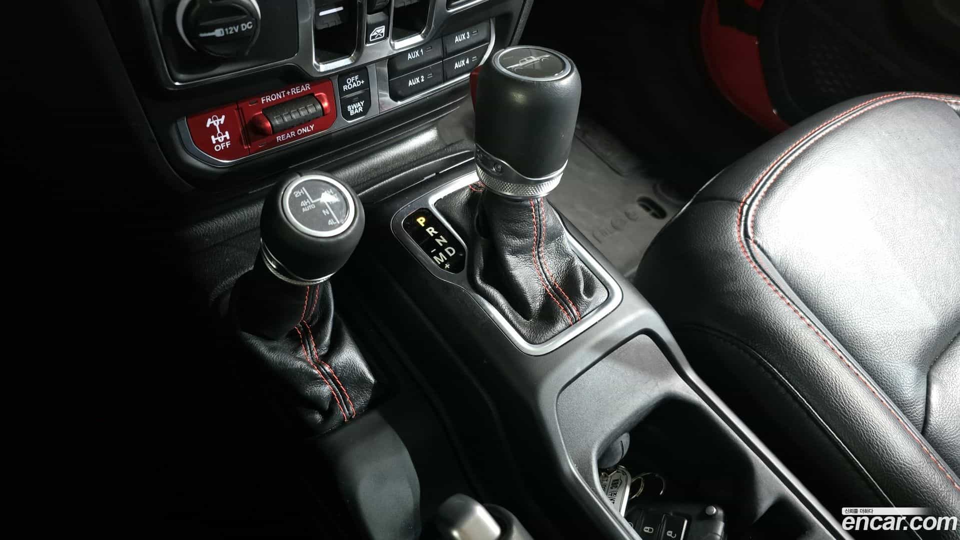 Gladiator Jeep 2023.11-INNER-009