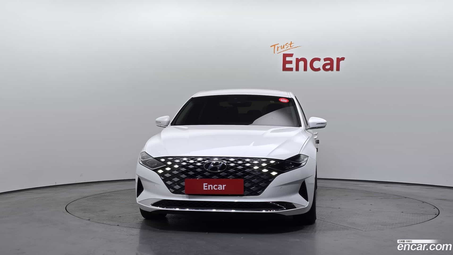 Grandeur Hyundai 2020.6-OUTER-003