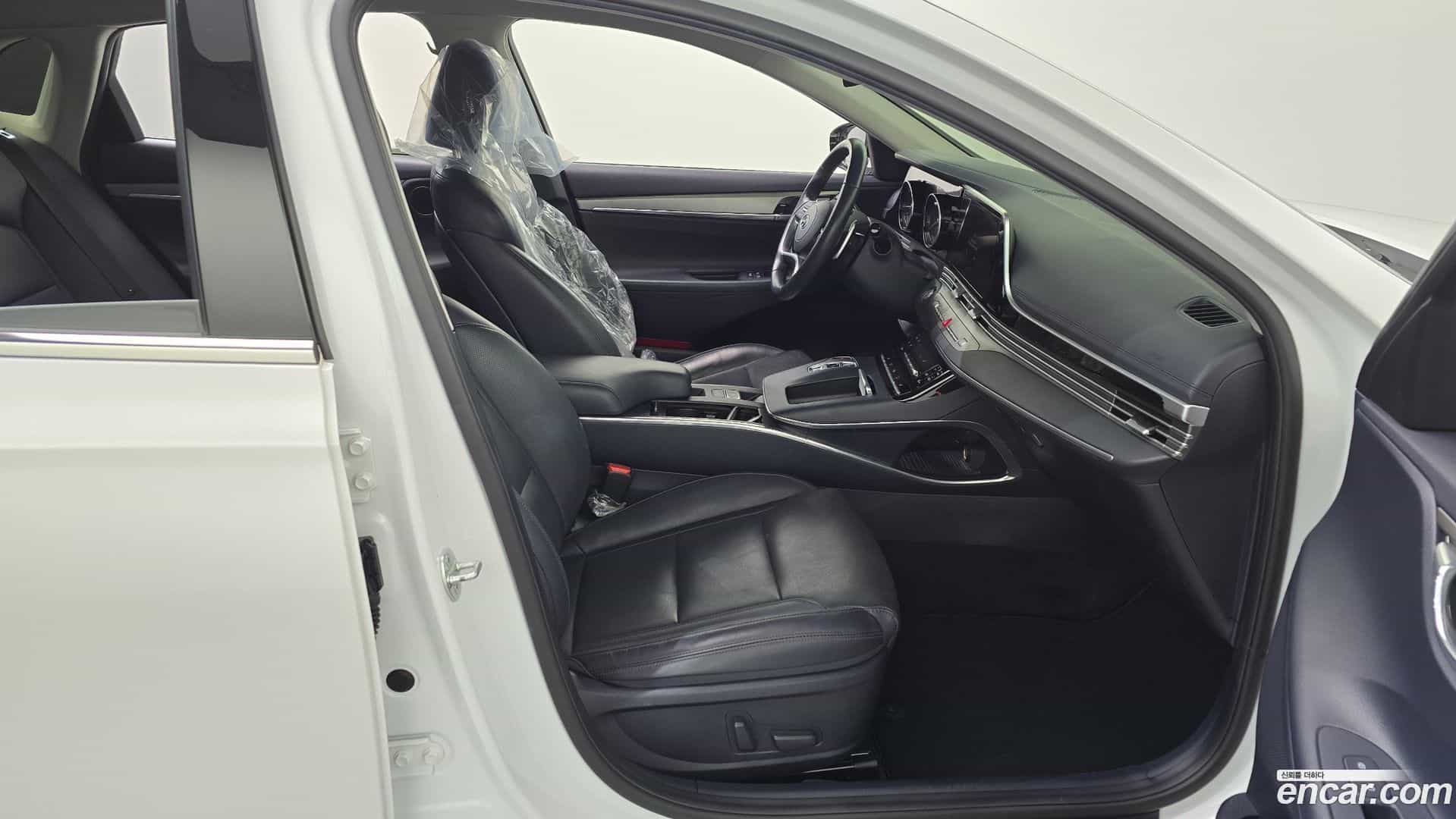 Grandeur Hyundai 2020.6-OPTION-015