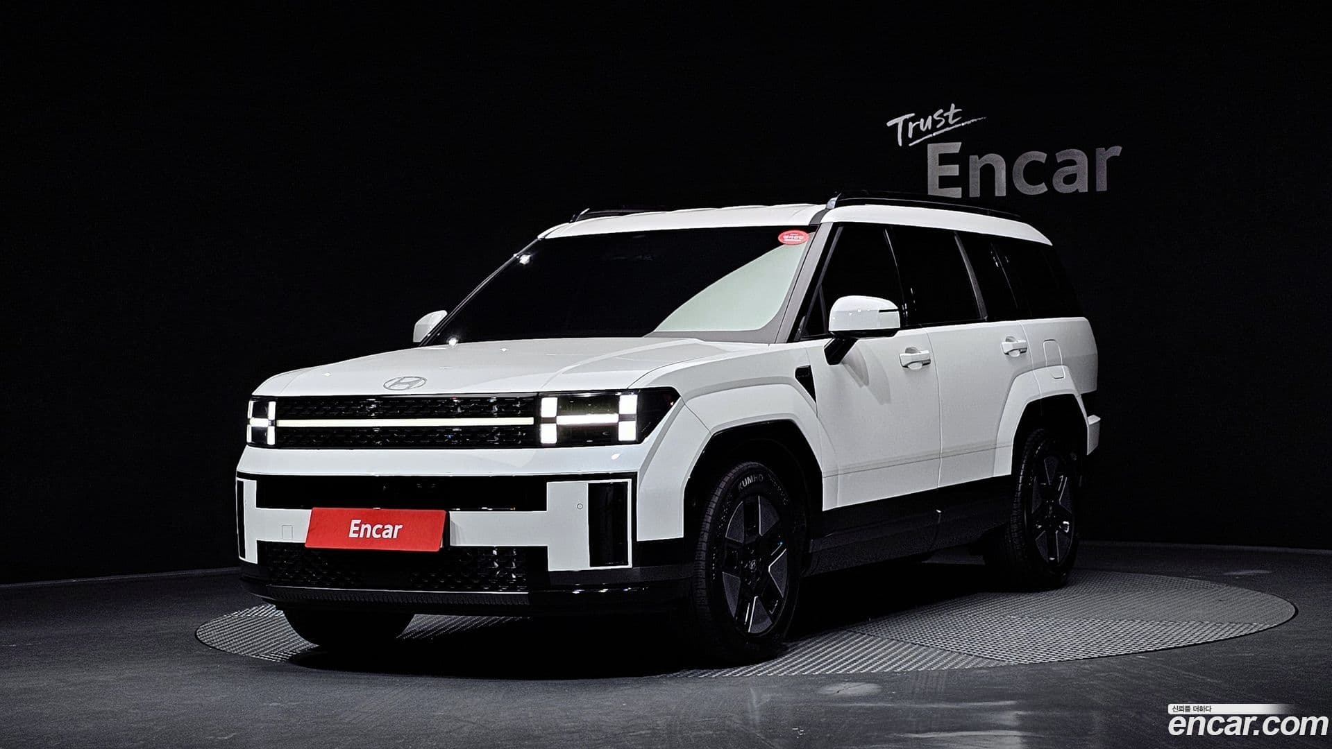 Main__Slider__Photo:Santafe Hyundai 2024.0-0