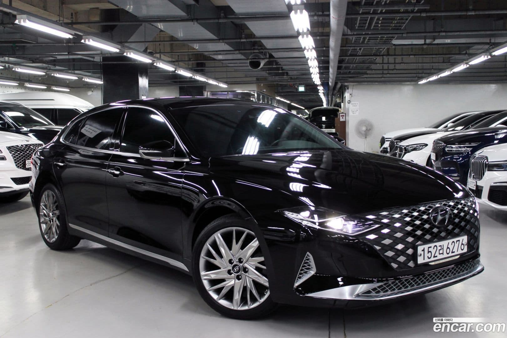 Main__Slider__Photo:Grandeur Hyundai 2020.2-0