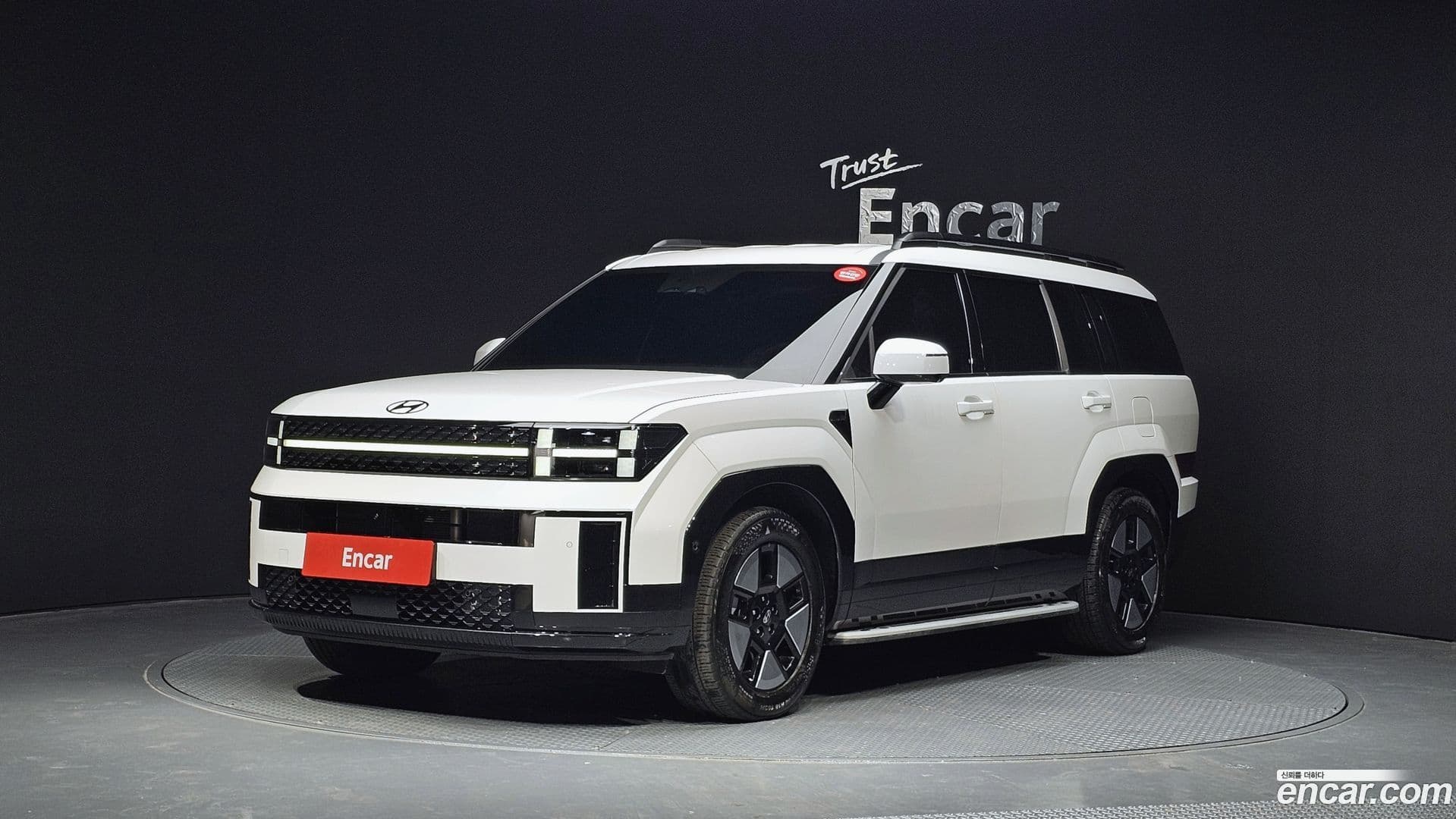 Main__Slider__Photo:Santafe Hyundai 2023.11-0