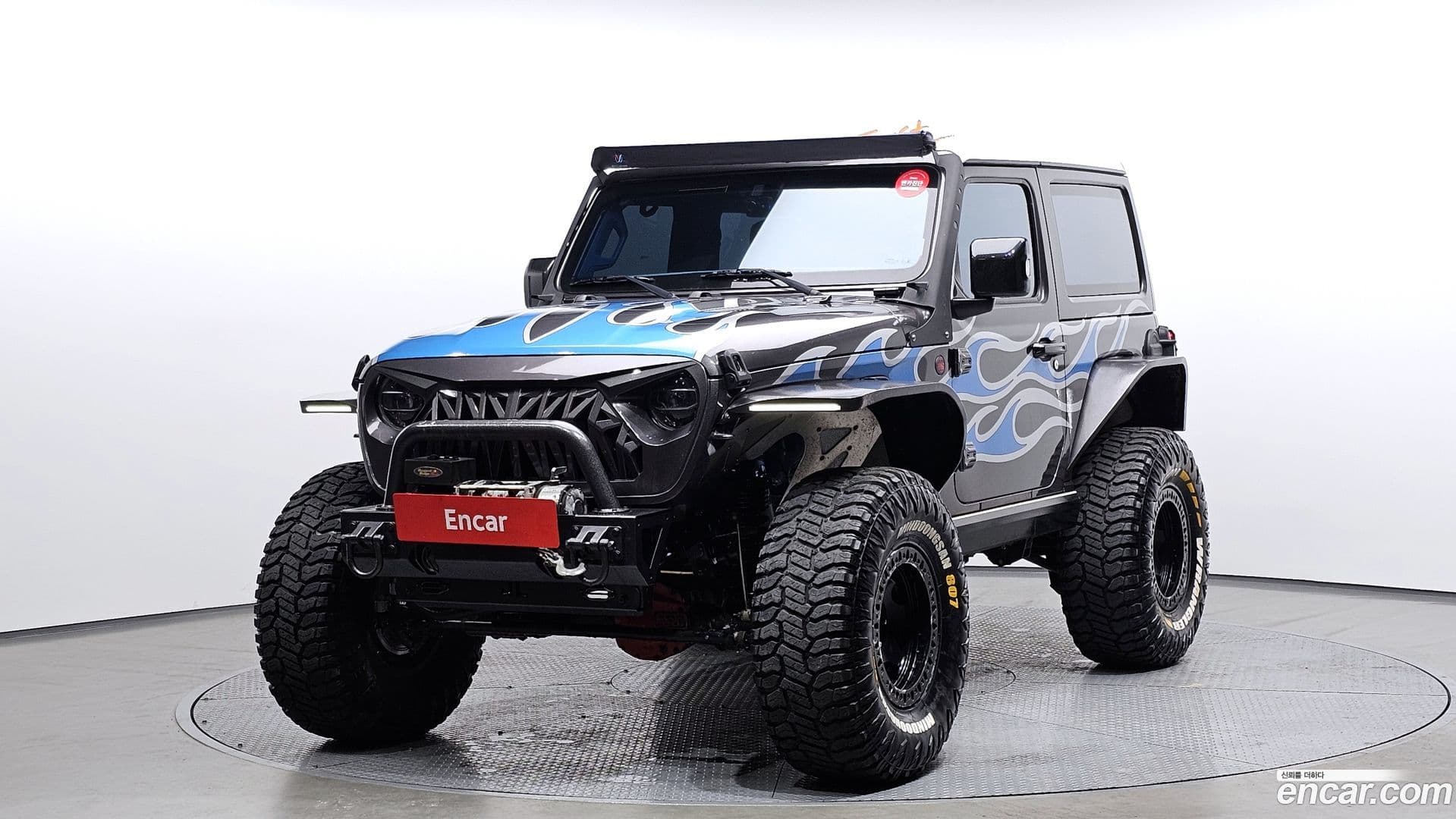 Main__Slider__Photo:Wrangler Jeep 2019.9-0