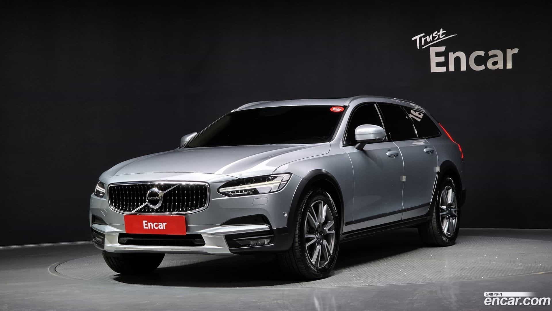 V90 Volvo 2018.3-OUTER-001