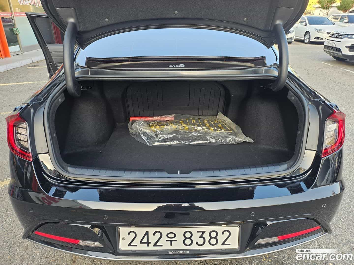 Sonata Hyundai 2022.2-OPTION-023