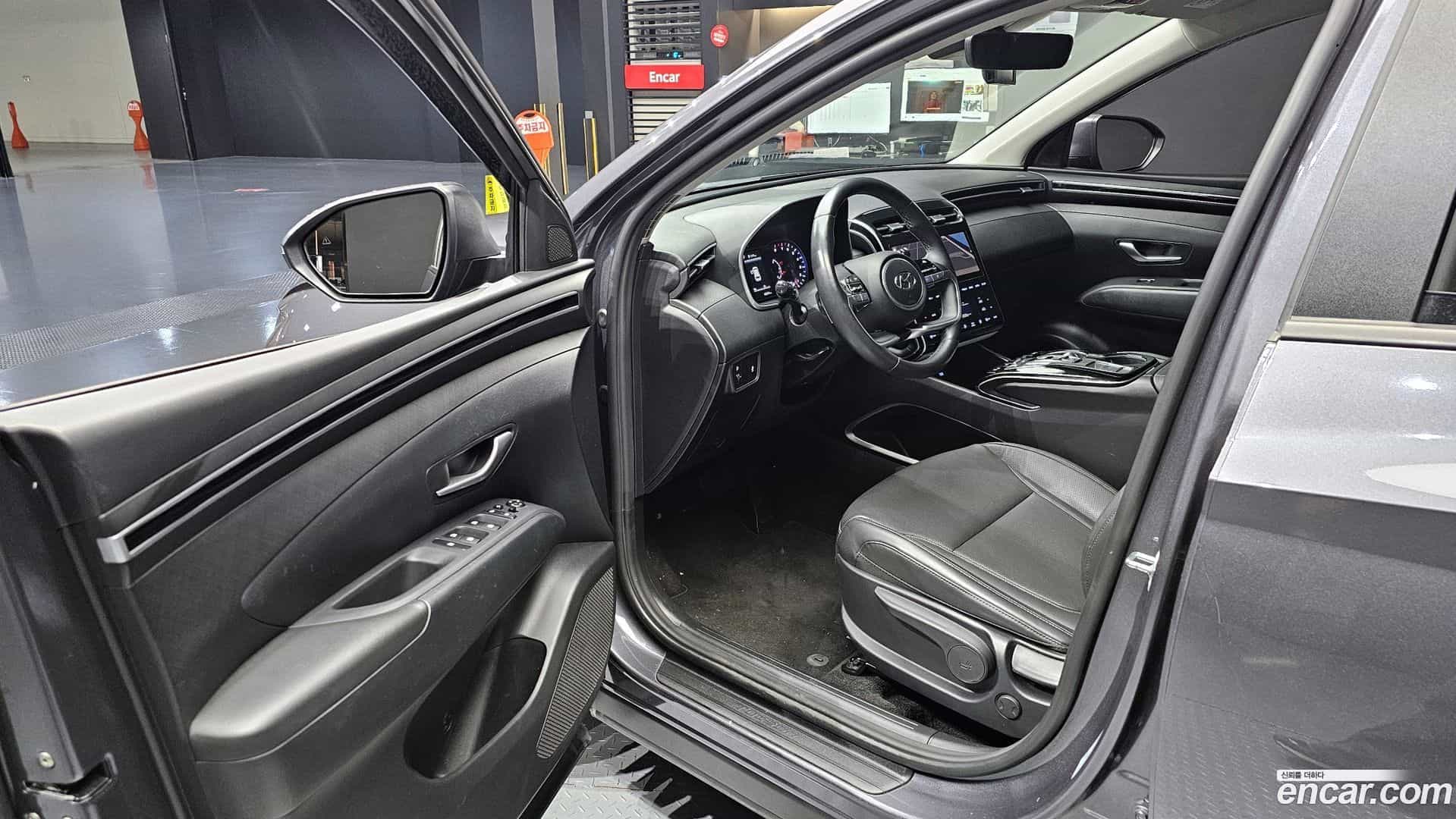 Tucson Hyundai 2022.6-OPTION-015