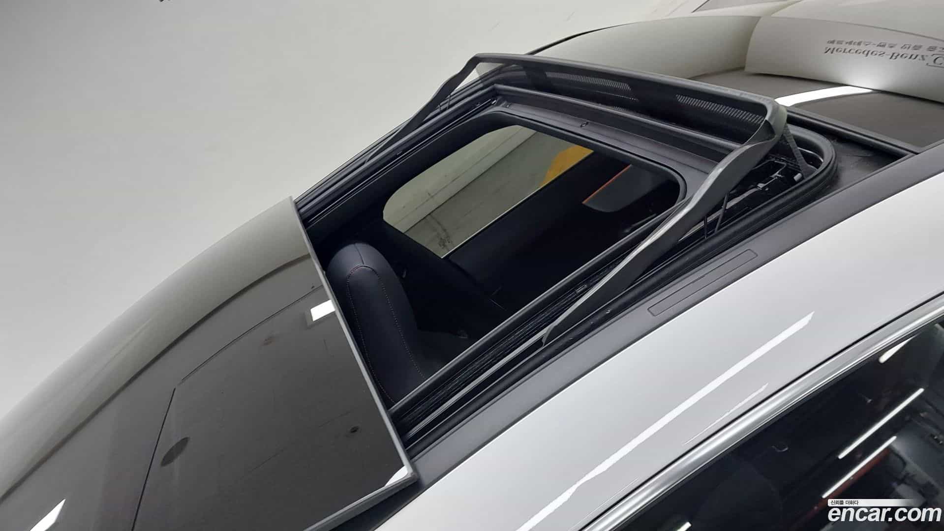 CLA-Class Mercedes-Benz 2023.0-OPTION-016