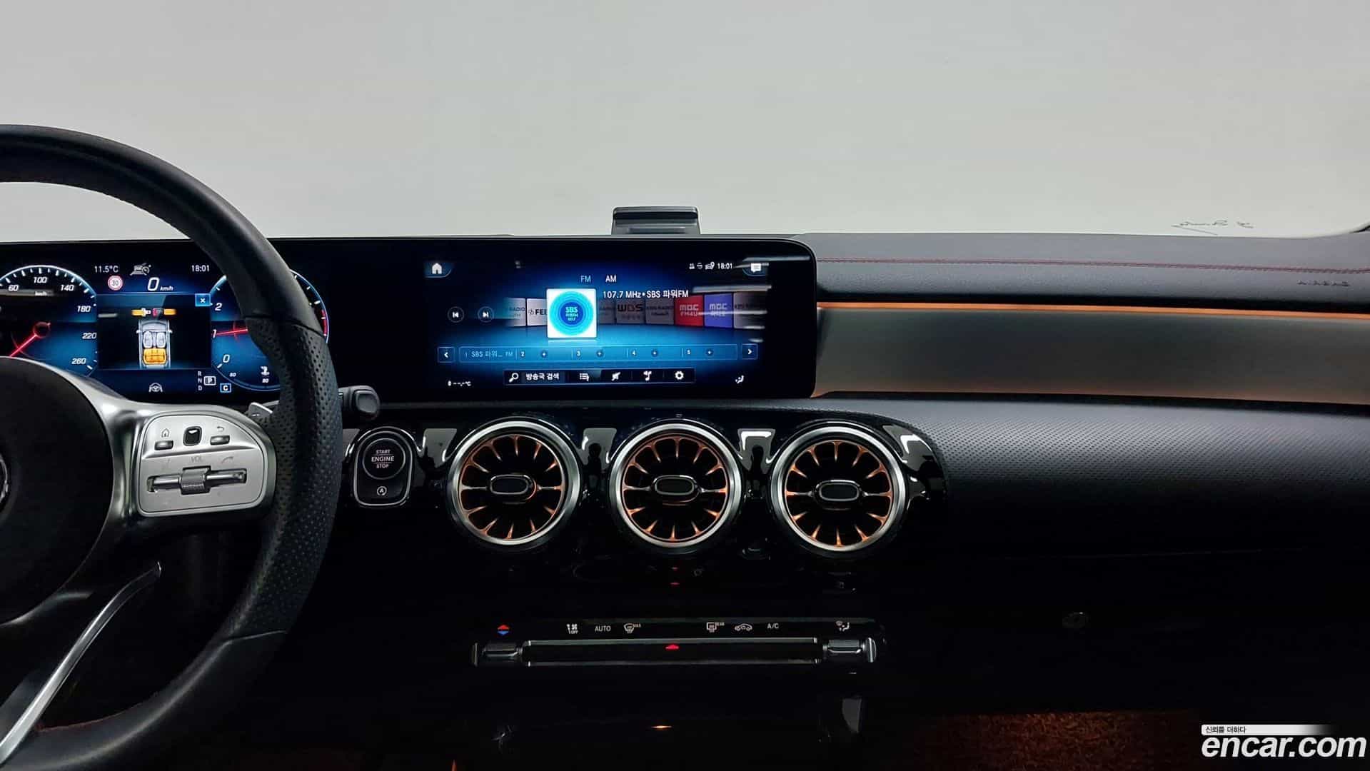 CLA-Class Mercedes-Benz 2023.0-OPTION-024