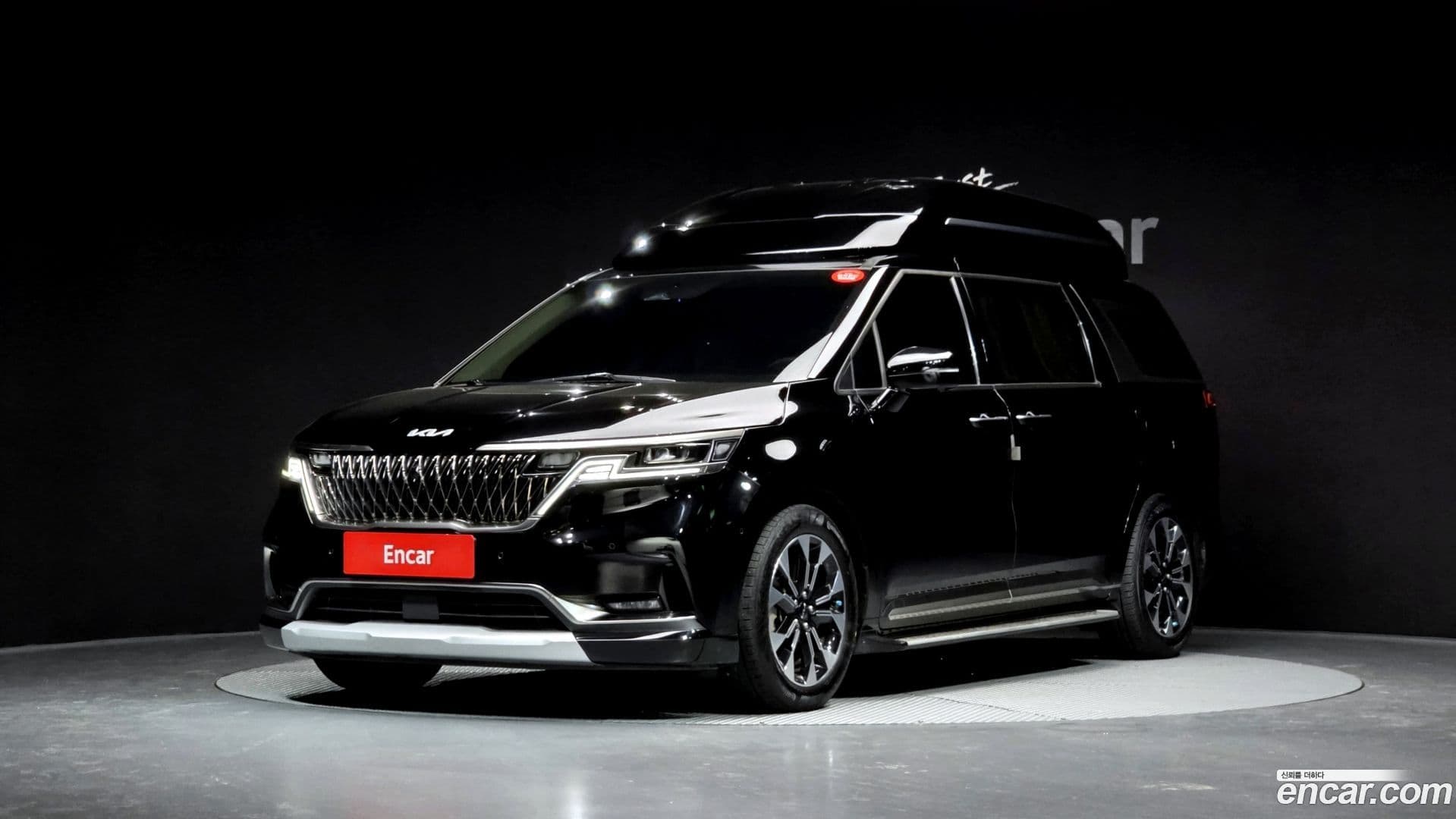 Main__Slider__Photo:Canival Kia 2021.11-0