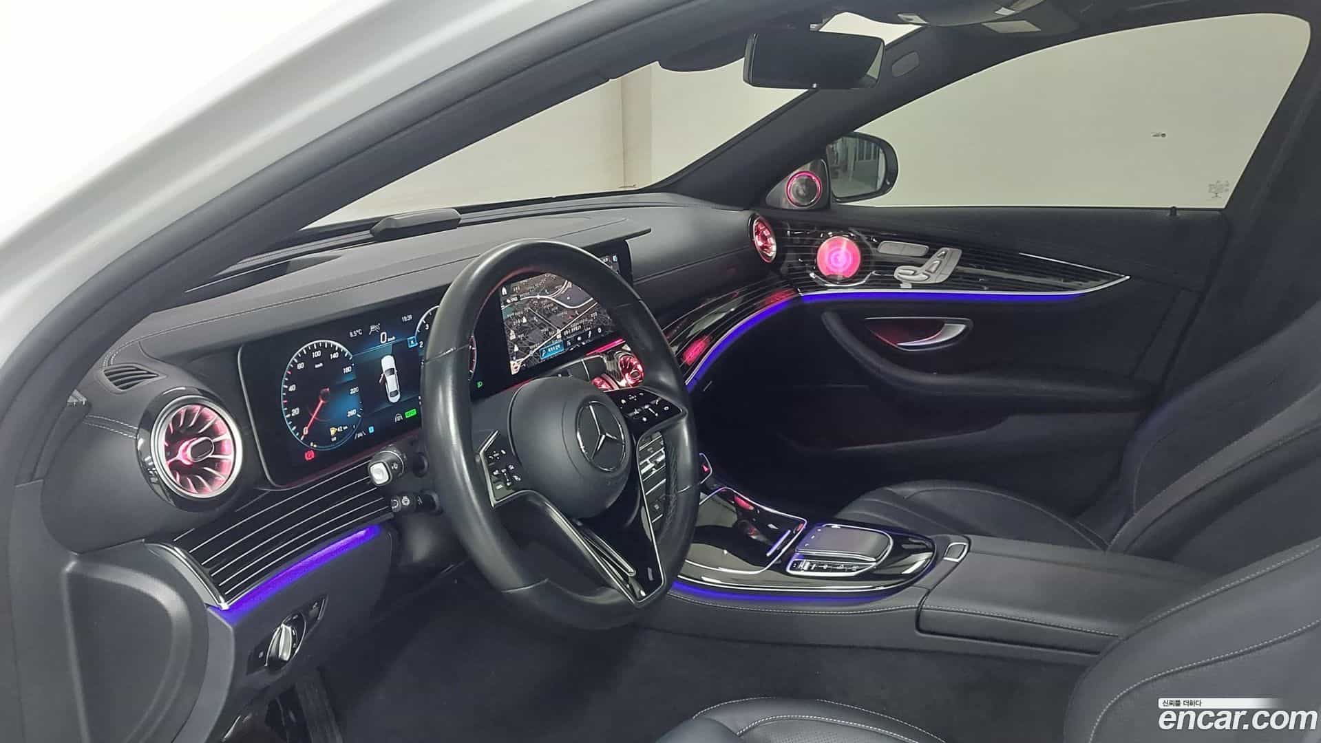 E-Class Mercedes-Benz 2022.11-INNER-009