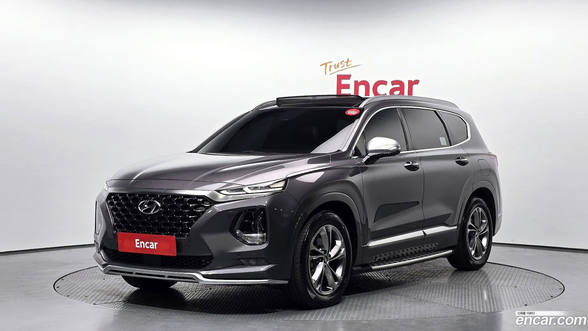 Main__Slider__Photo:Santafe Hyundai 2018.6-0