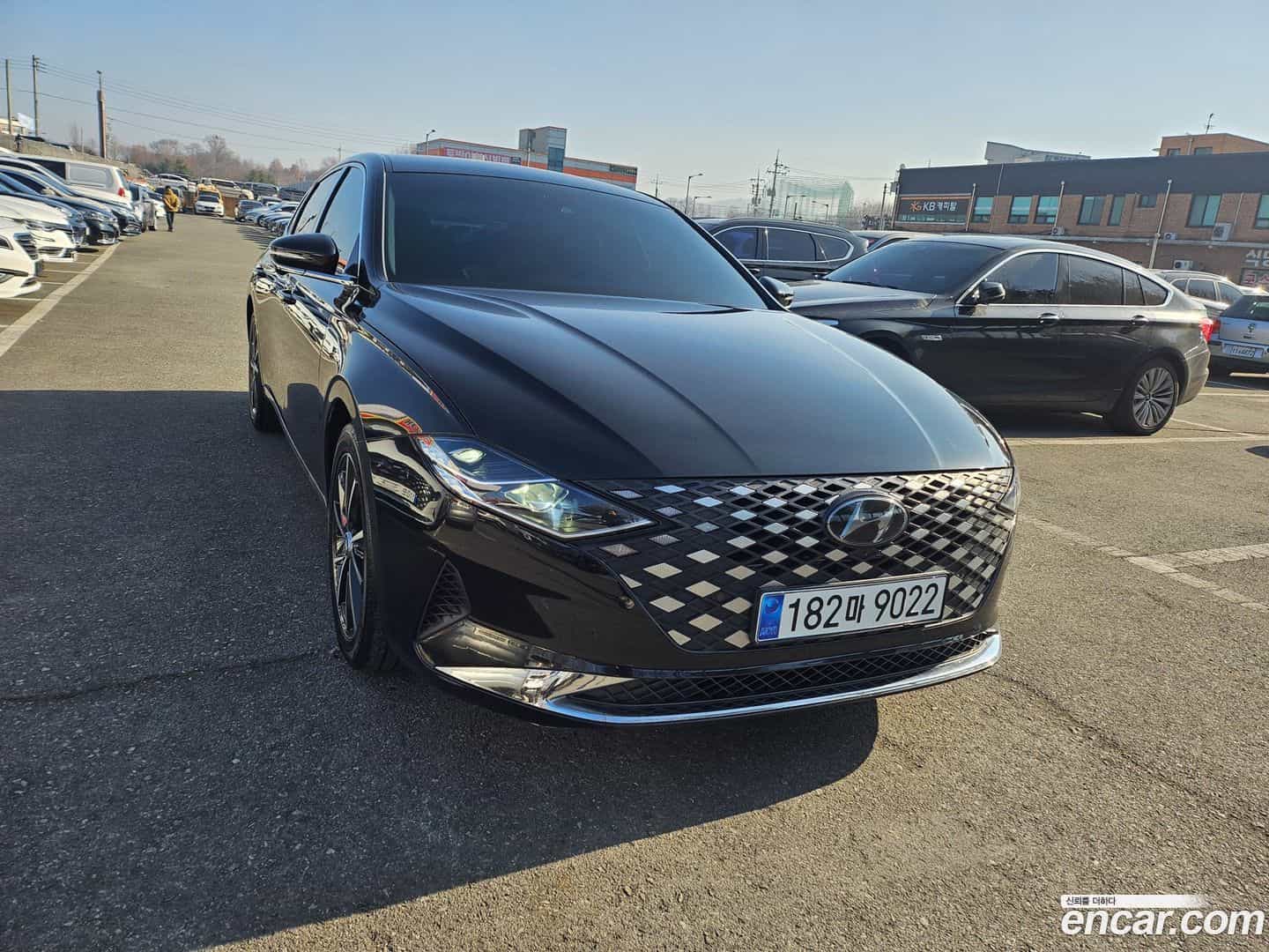 Grandeur Hyundai 2022.5-OUTER-002