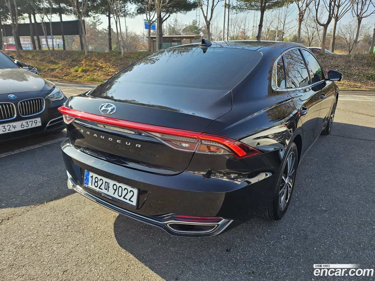 Grandeur Hyundai 2022.5-OUTER-003
