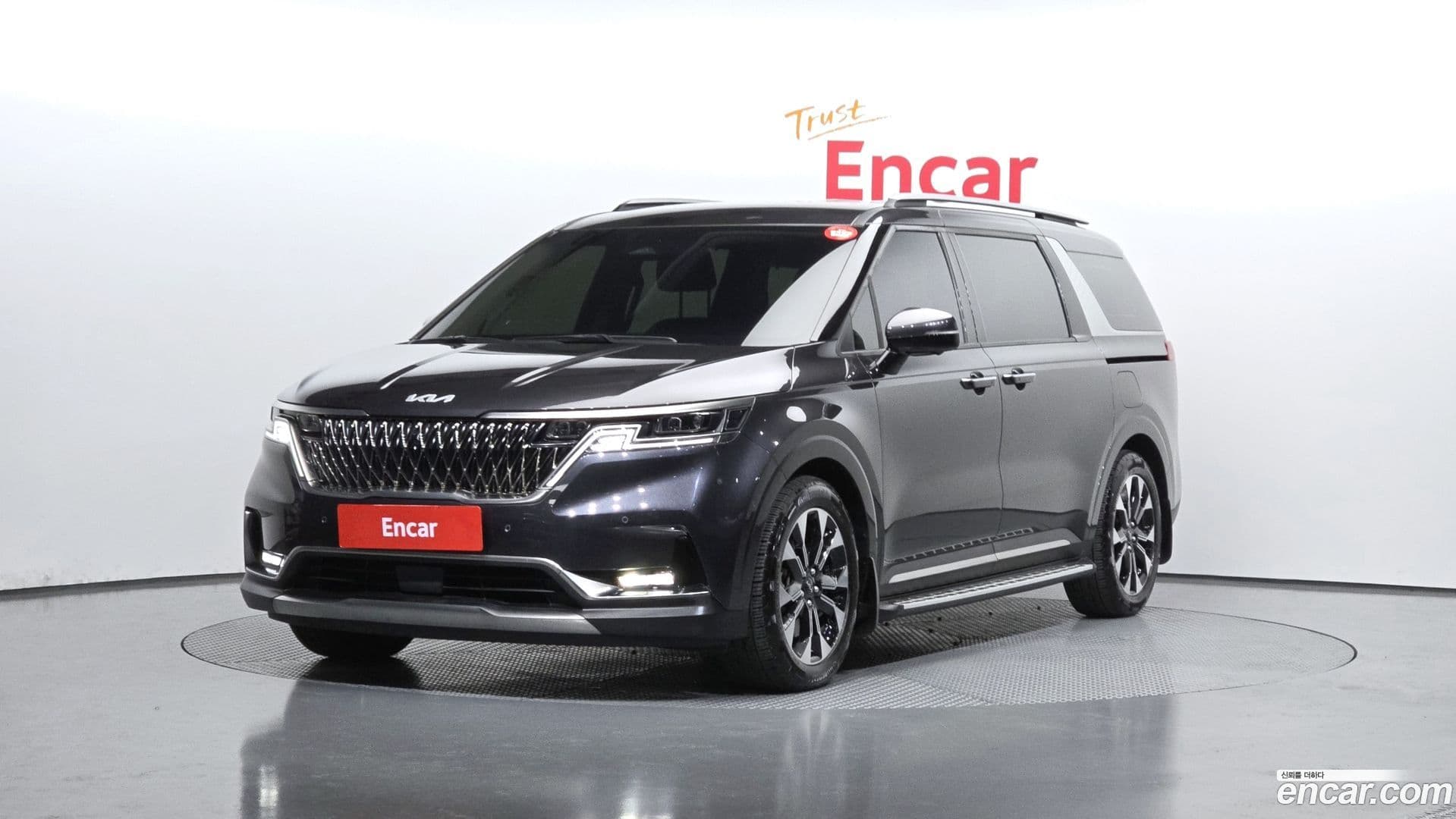 Main__Slider__Photo:Canival Kia 2023.3-0