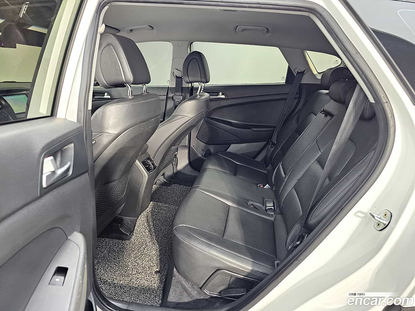Tucson Hyundai 2016.1-OPTION-015