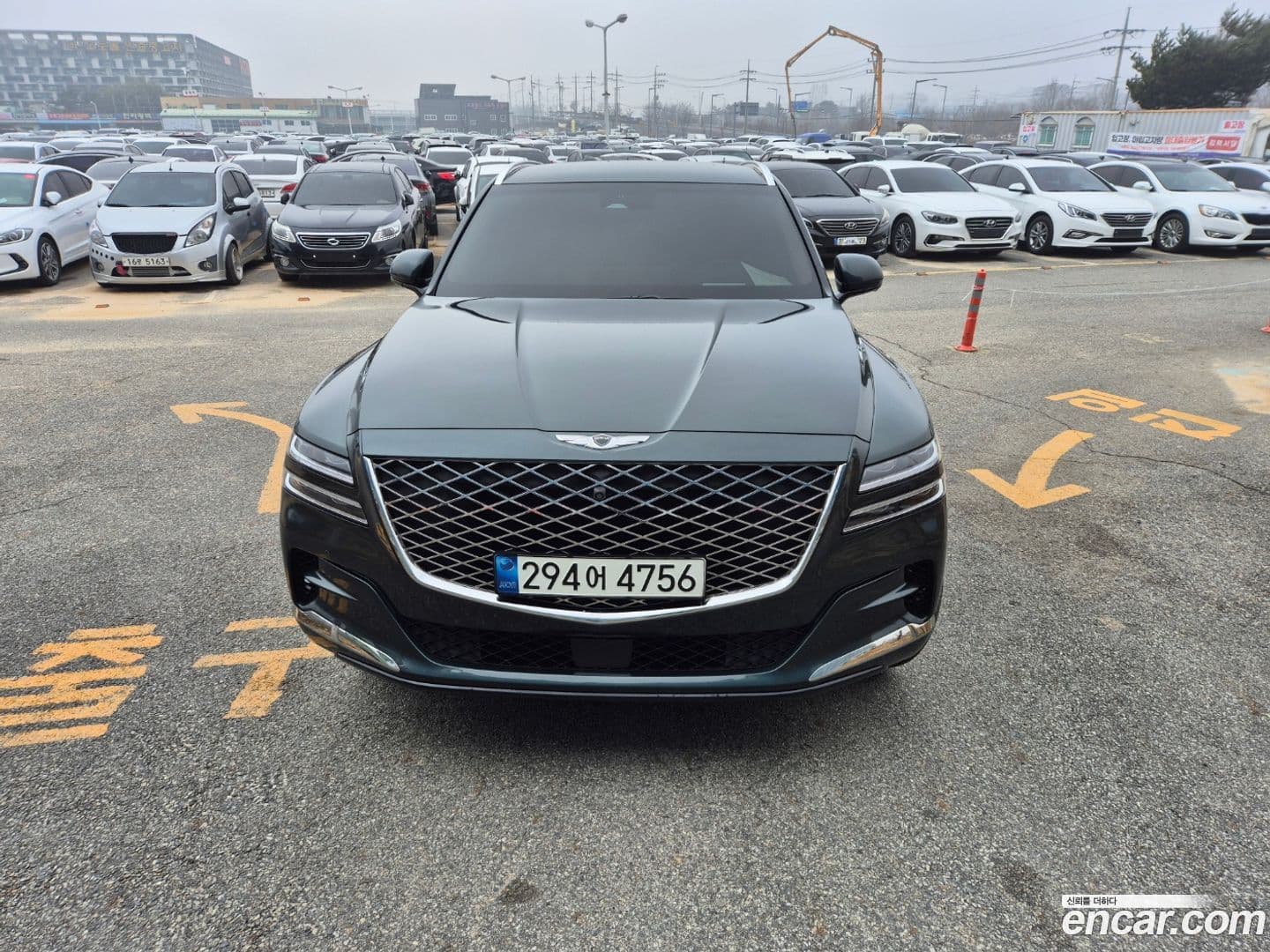 Main__Slider__Photo:GV80 Genesis 2021.8-0