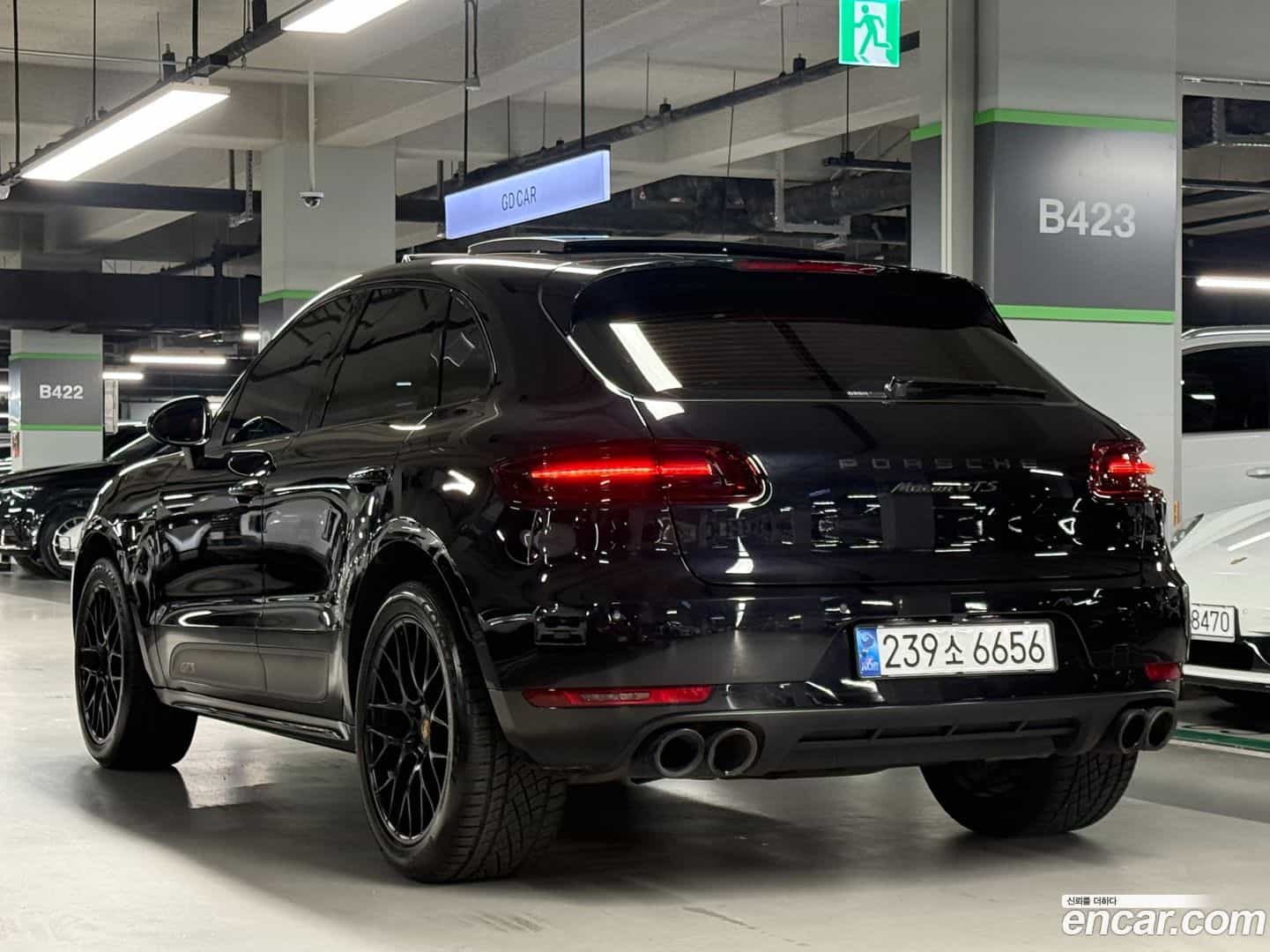 Macan Porsche 2017.5-OUTER-004