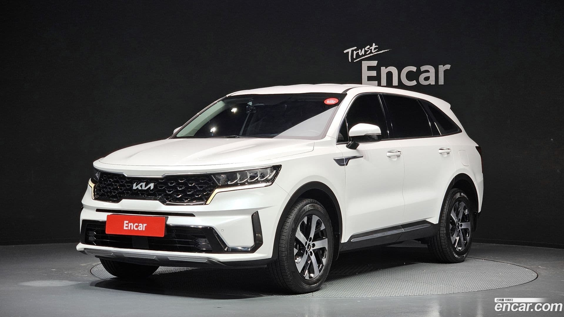 Main__Slider__Photo:Sorento Kia 2022.1-0