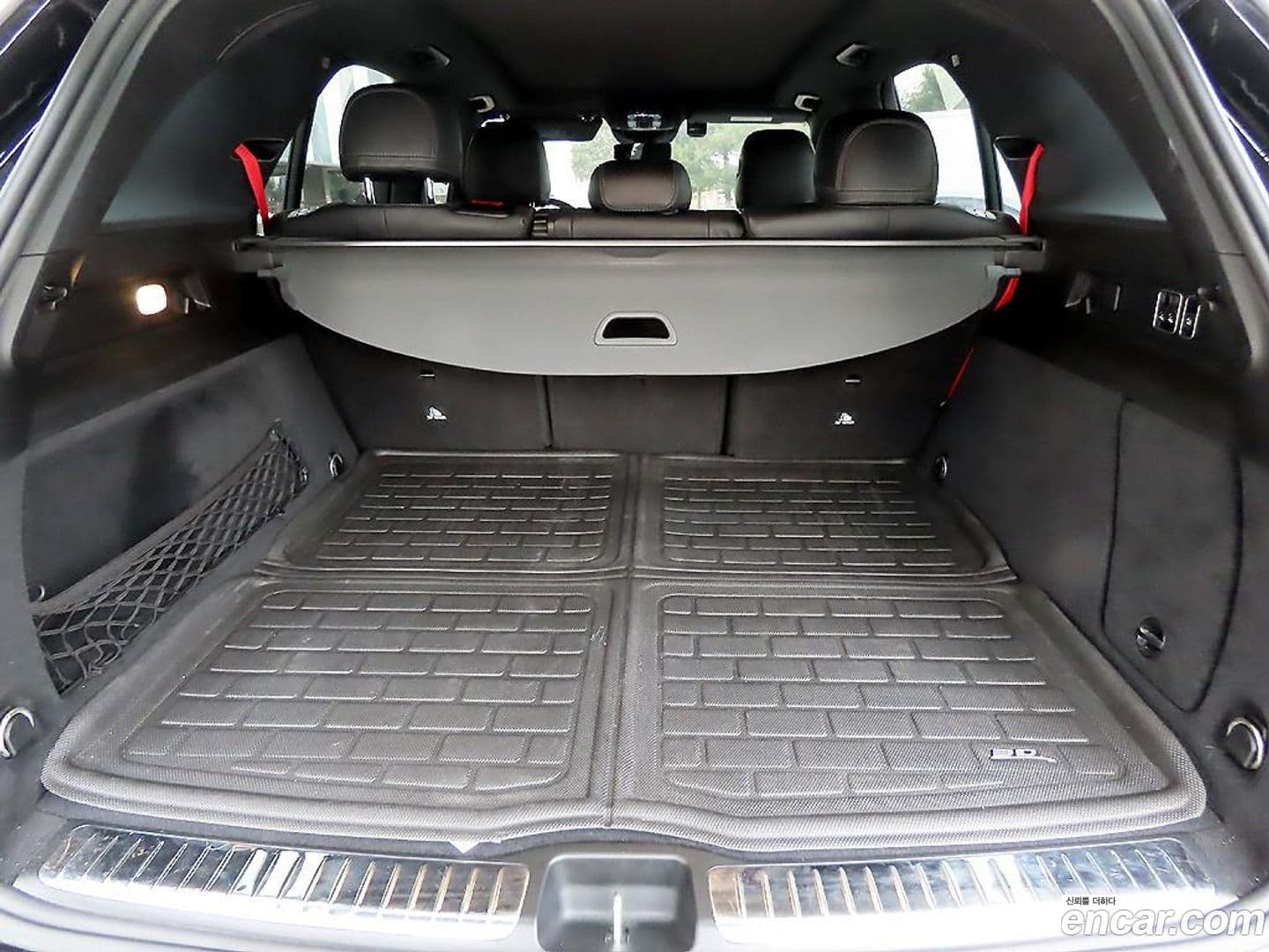 Main__Slider__Photo:GLE-Class Mercedes-Benz 2022.2-15