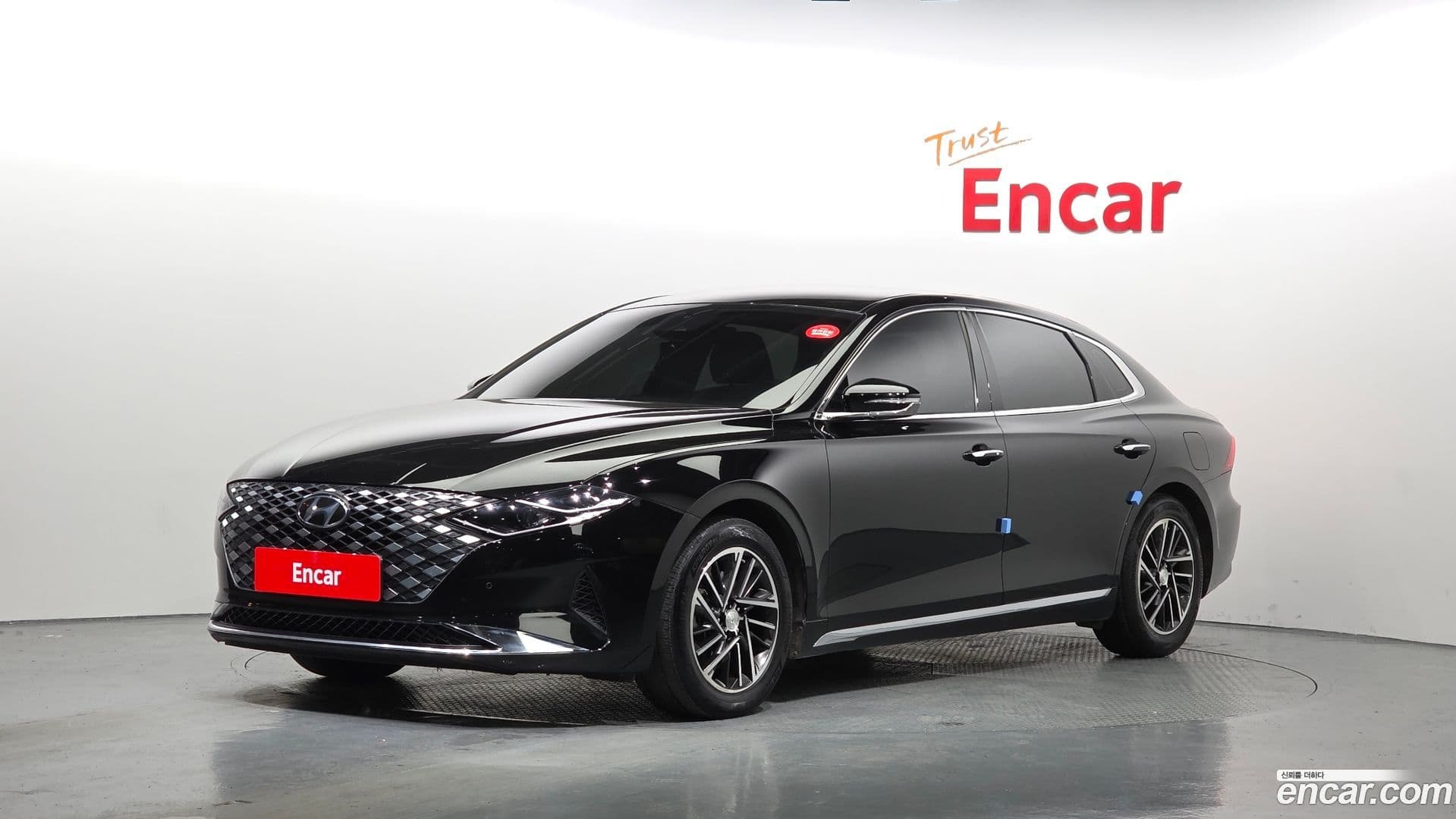 Main__Slider__Photo:Grandeur Hyundai 2021.0-0