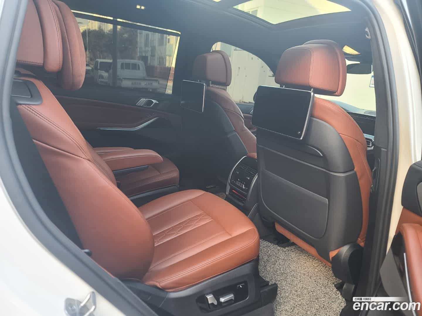 X7 BMW 2022.5-INNER-010