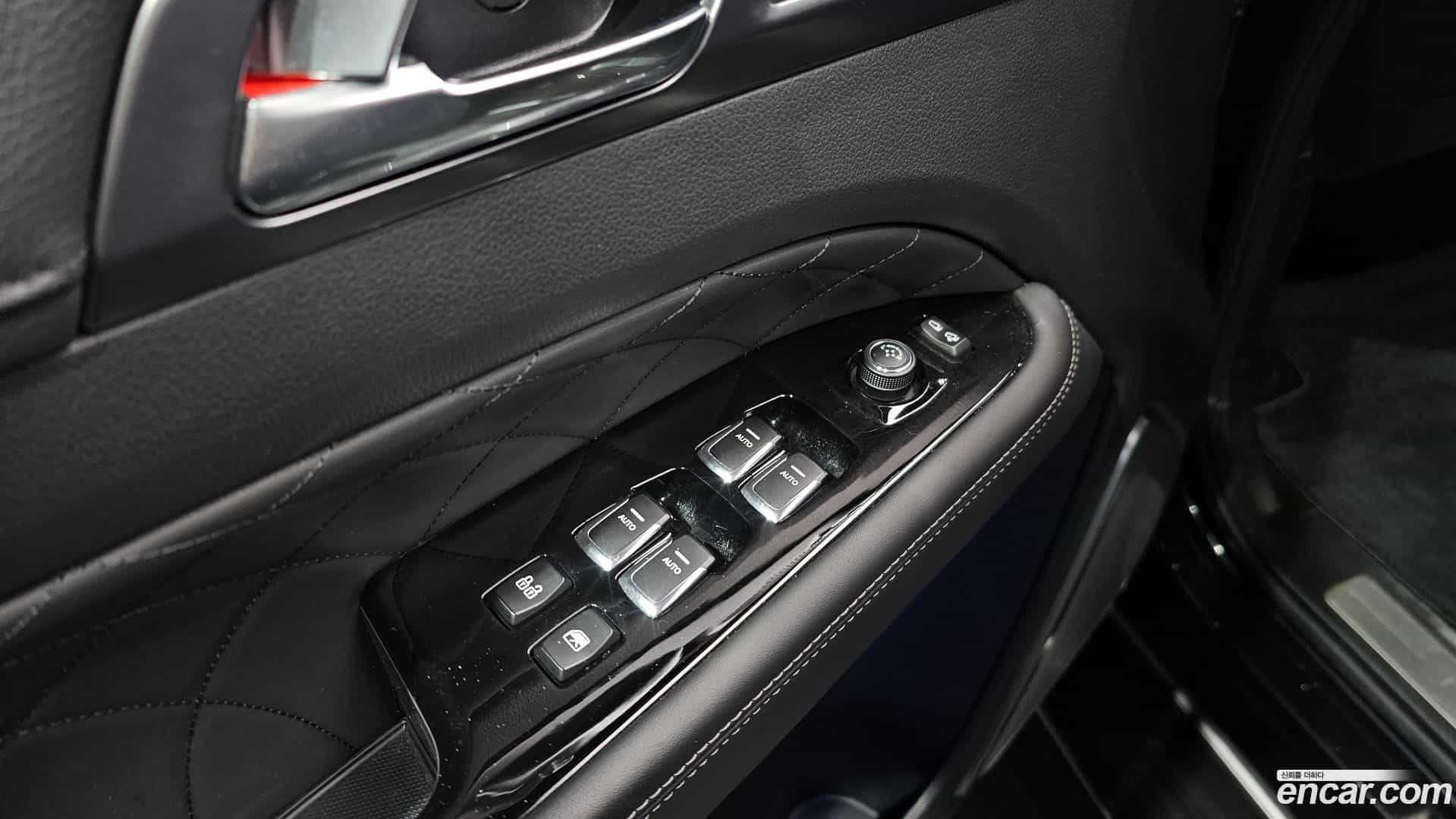 Rexton KG Mobility 2023.7-OPTION-022