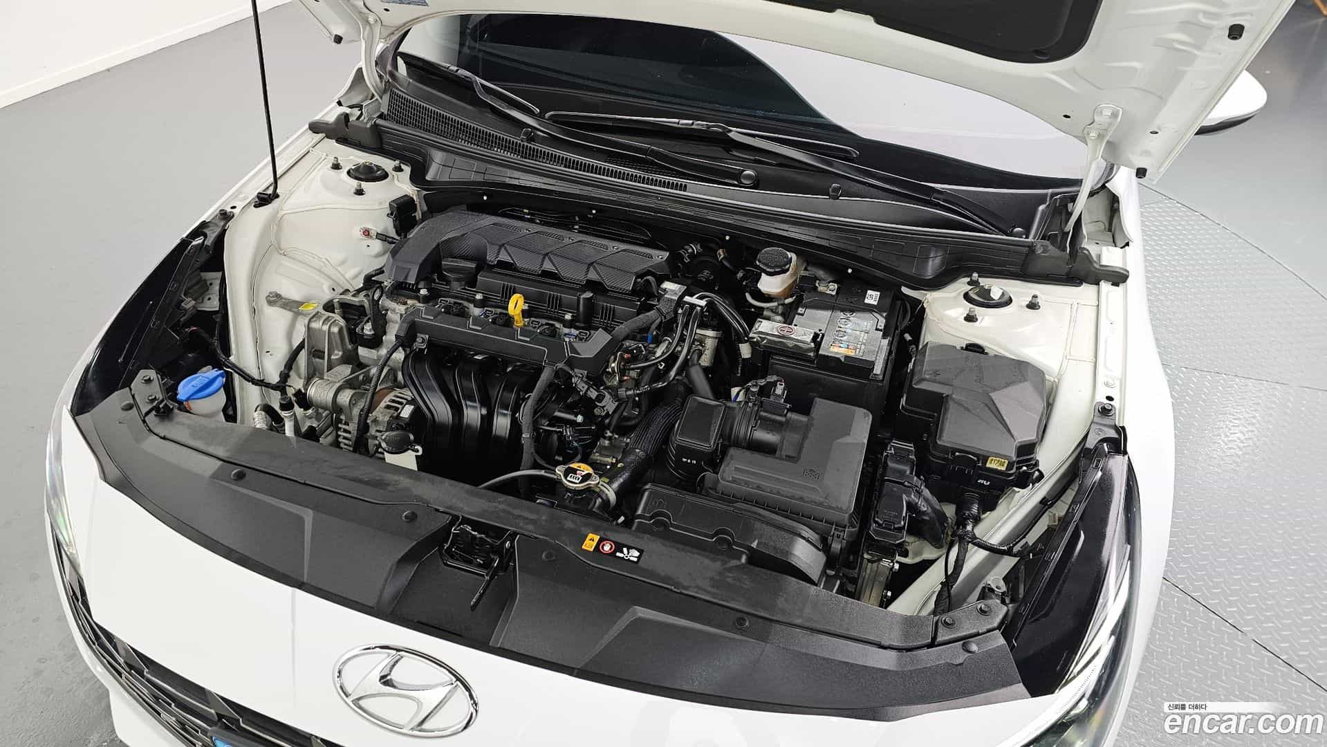 AVANTE Hyundai 2022.11-INNER-006