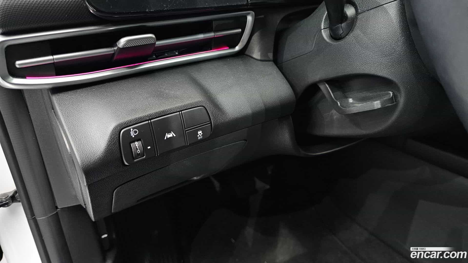 AVANTE Hyundai 2022.11-OPTION-017