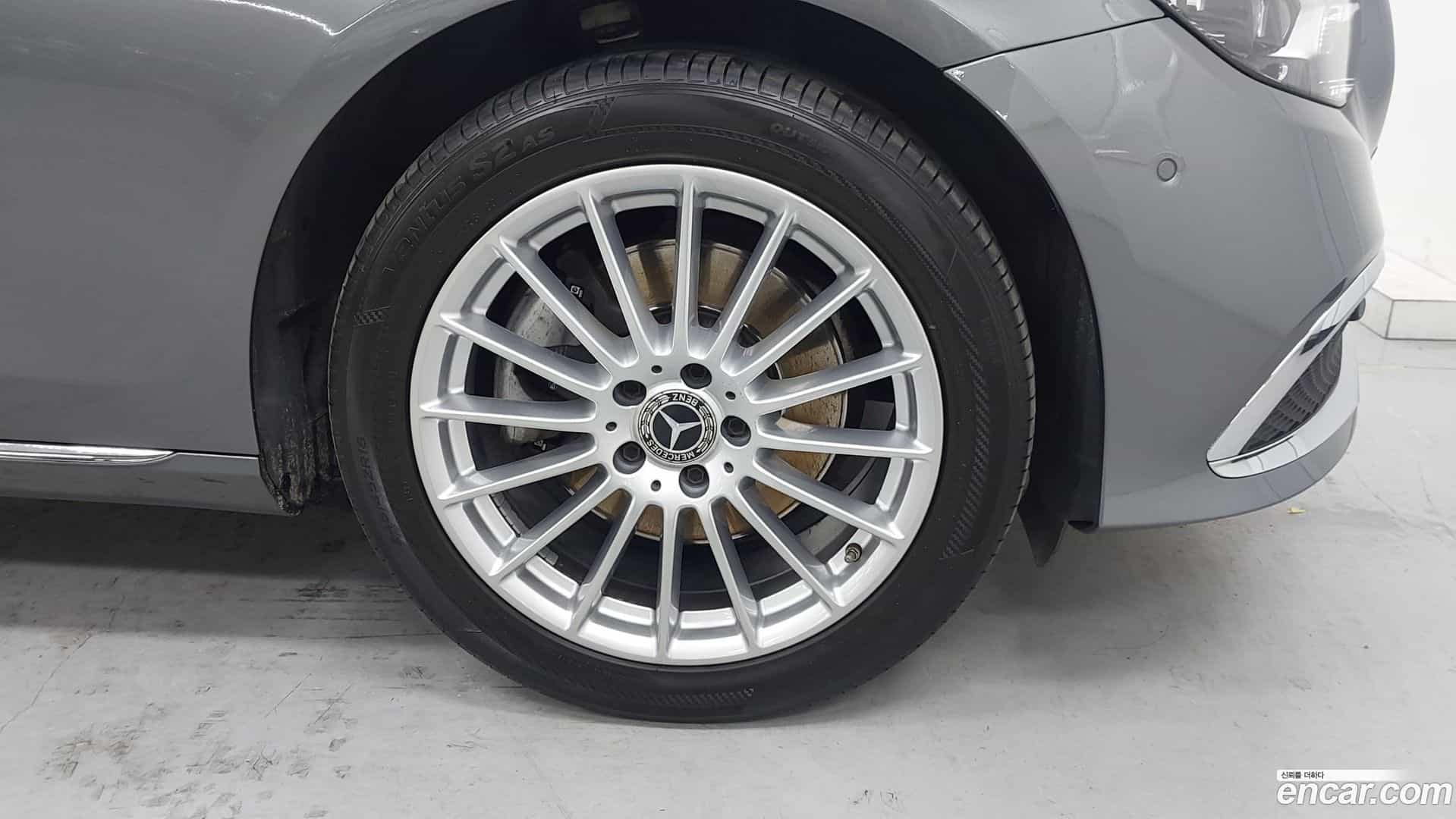 E-Class Mercedes-Benz 2020.11-OUTER-005