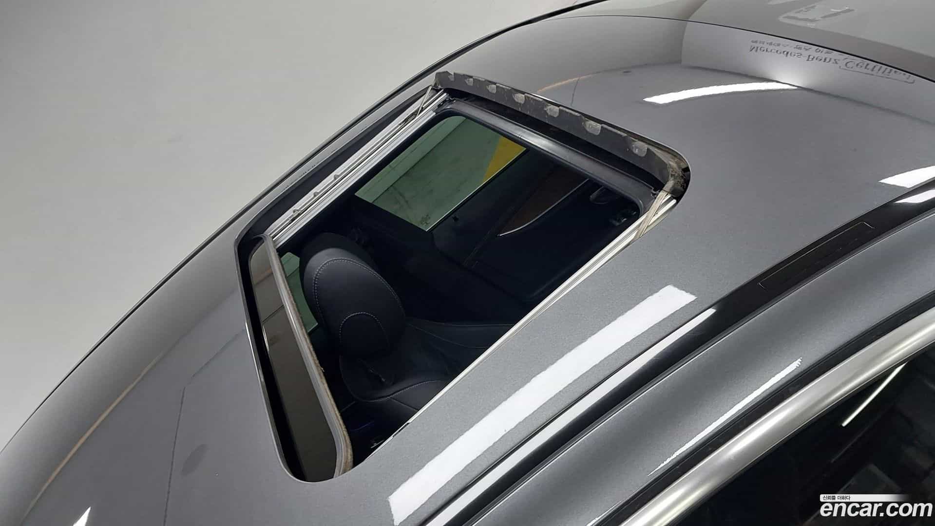 E-Class Mercedes-Benz 2020.11-OPTION-016