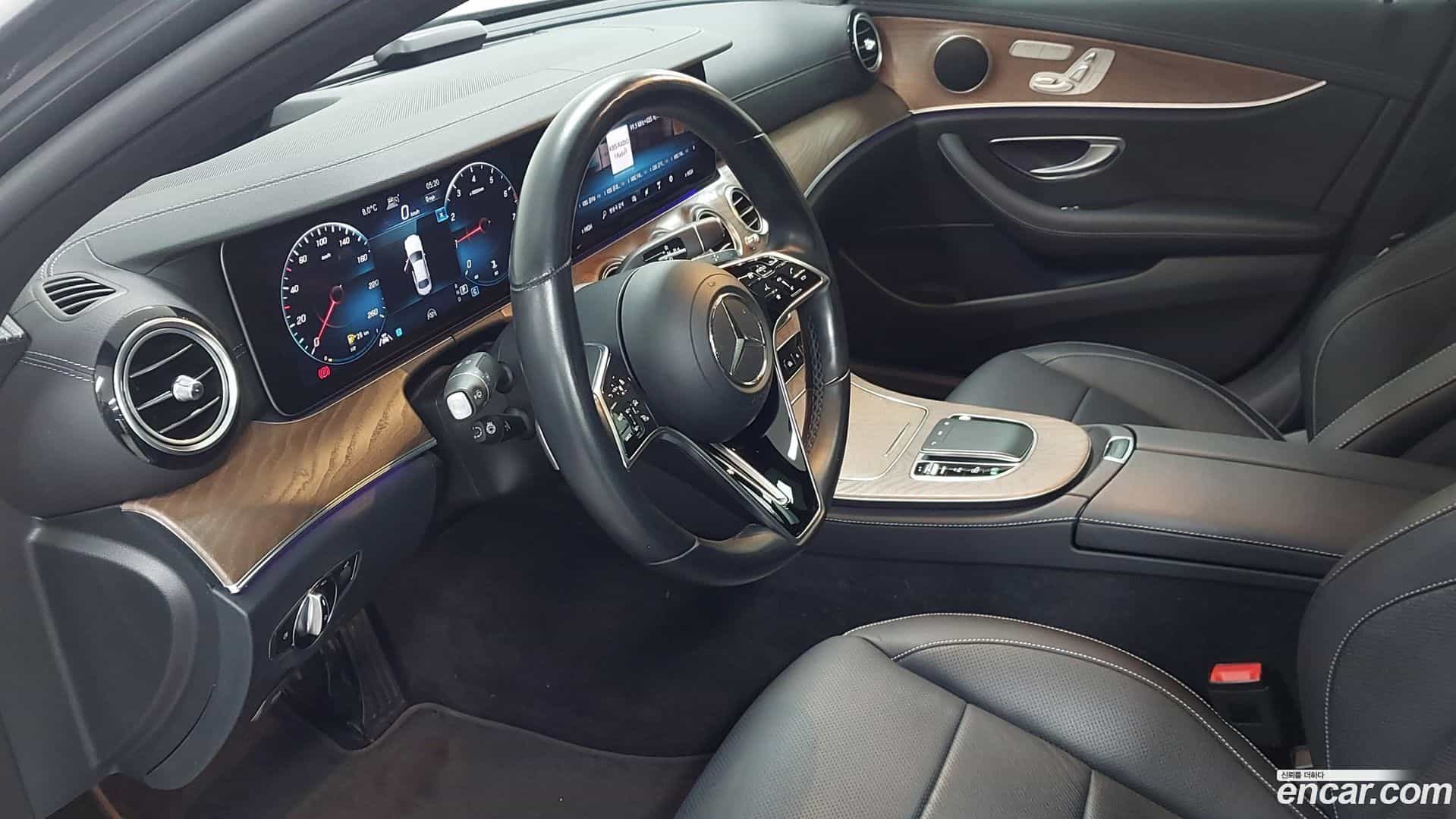 E-Class Mercedes-Benz 2020.11-OPTION-018