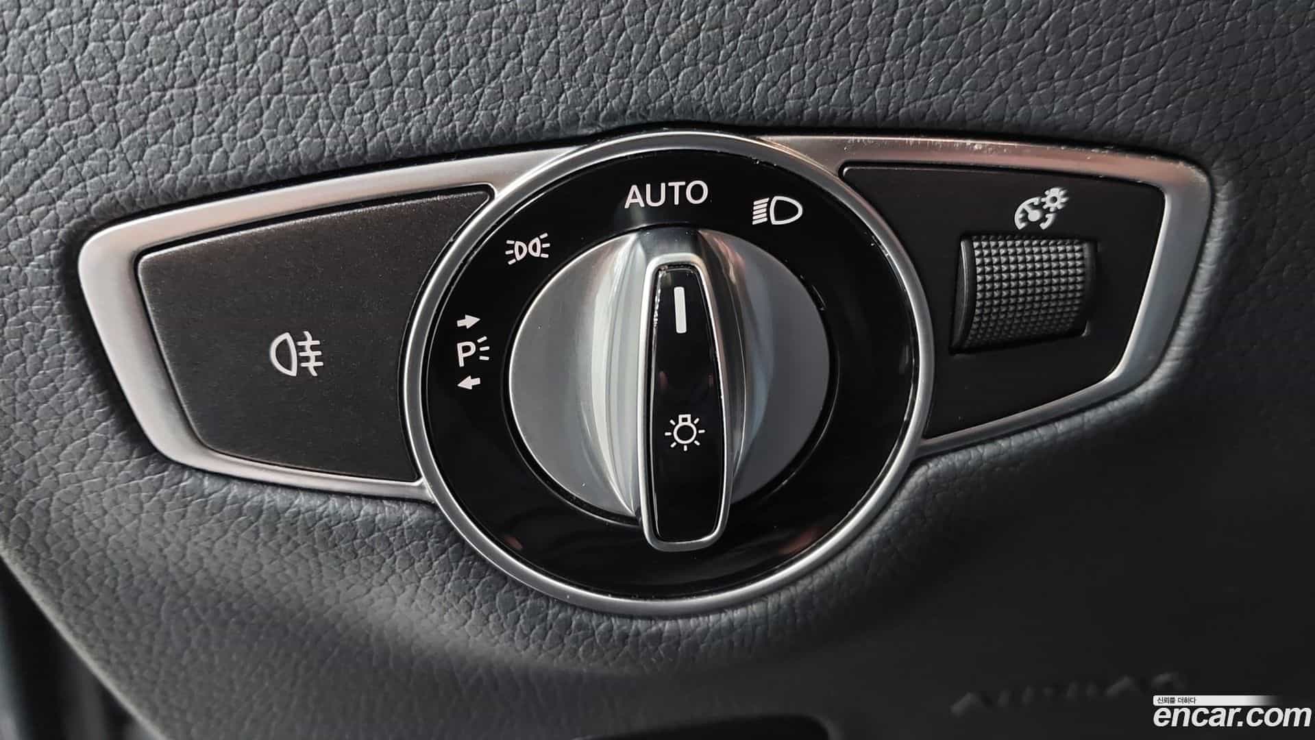 E-Class Mercedes-Benz 2020.11-OPTION-023