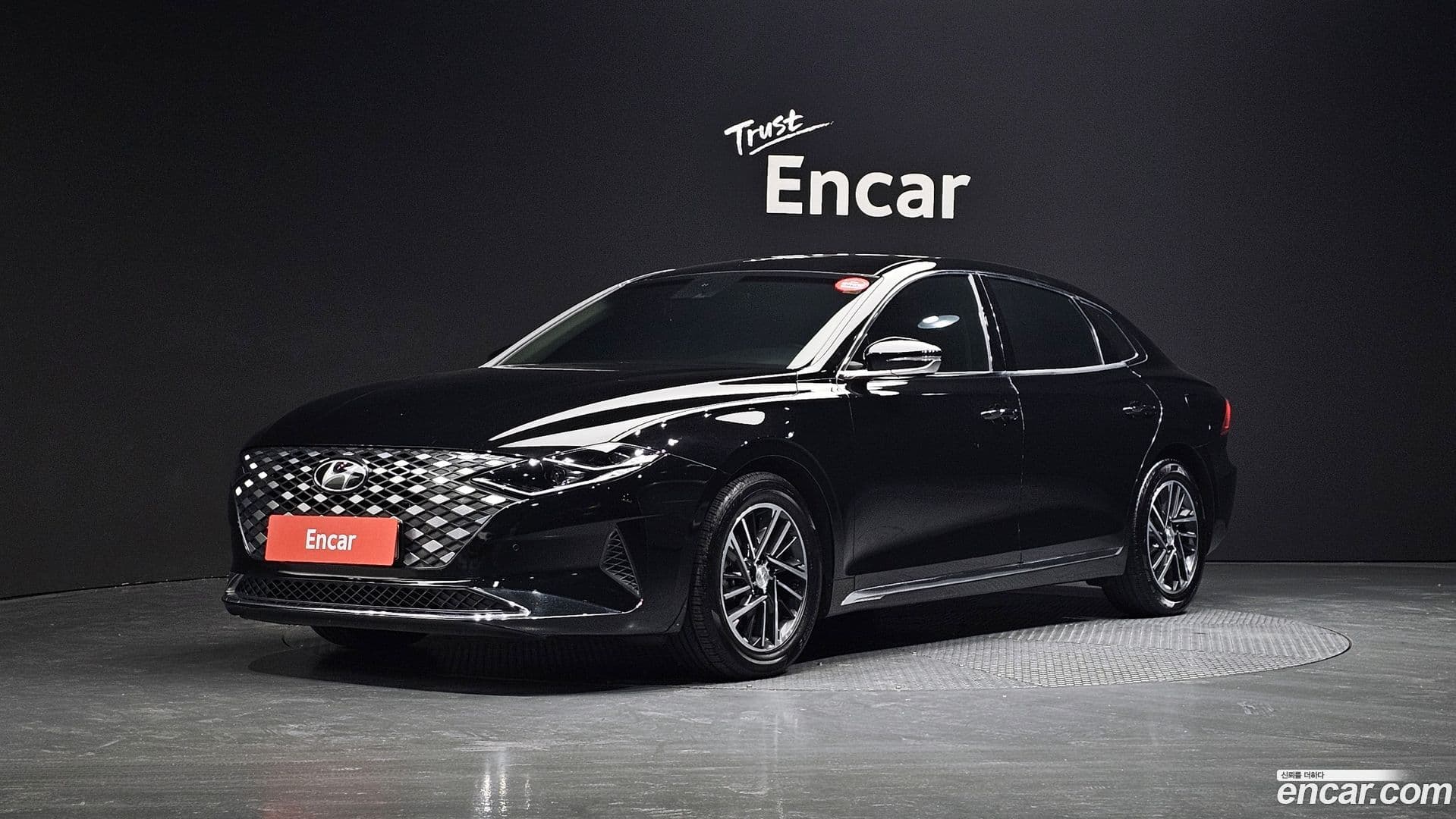 Main__Slider__Photo:Grandeur Hyundai 2021.3-0