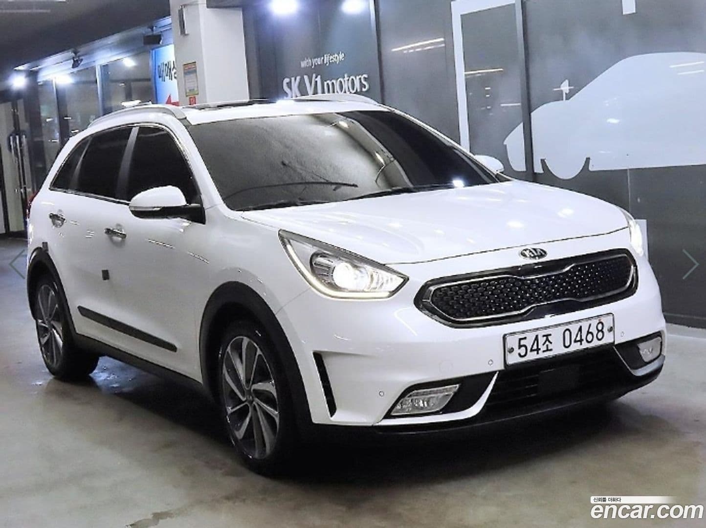 Main__Slider__Photo:Niro Kia 2016.4-0