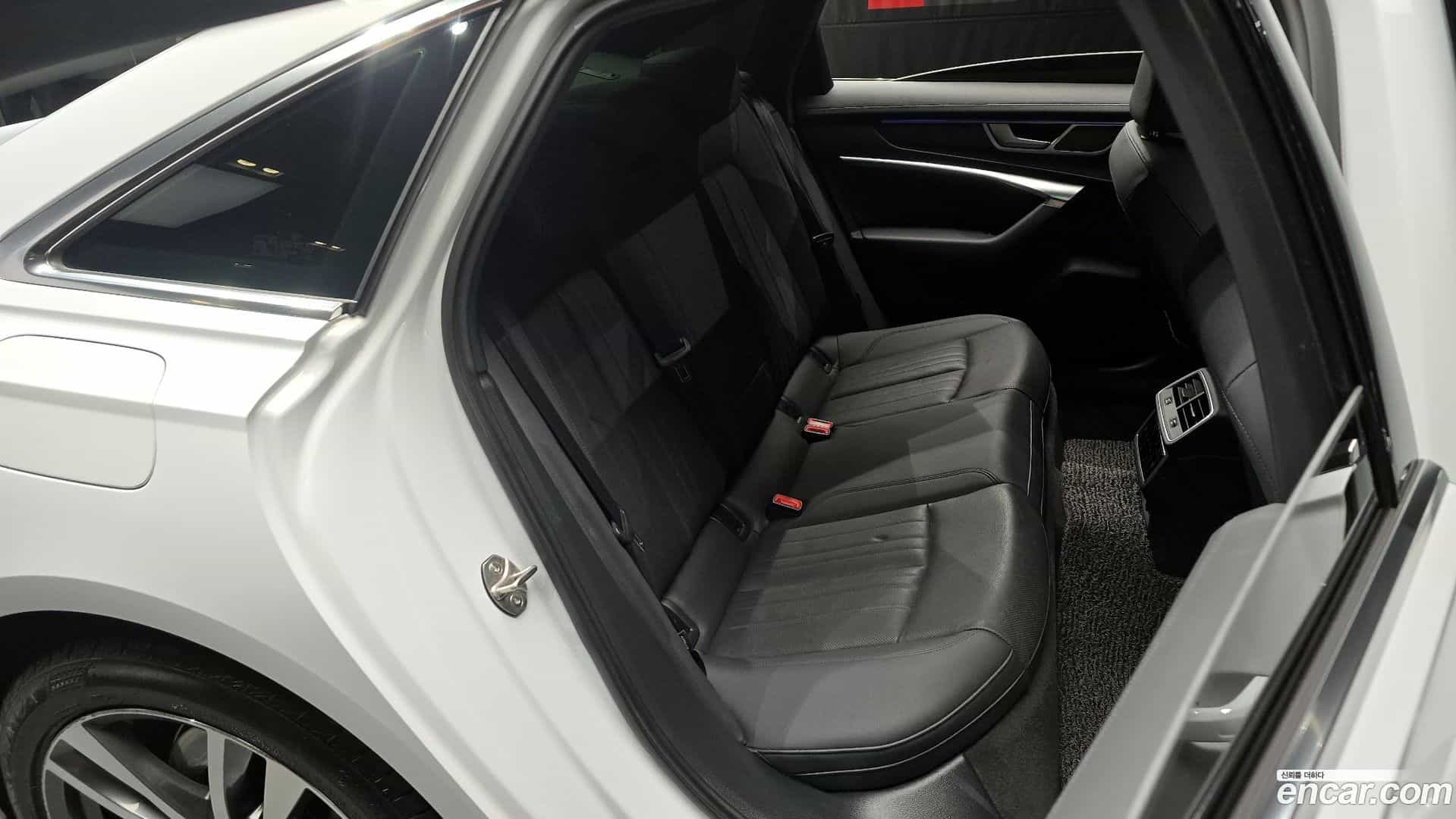 A6 Audi 2022.4-OPTION-017