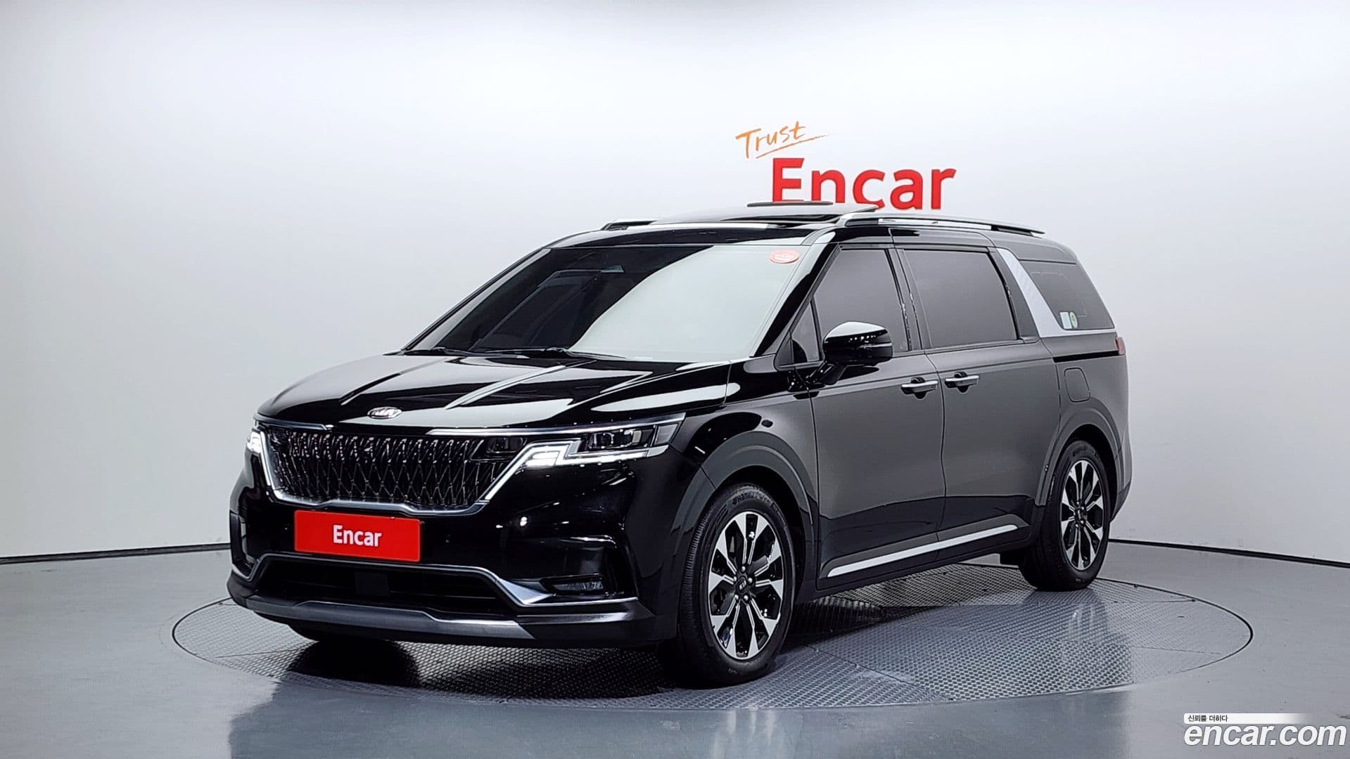 Main__Slider__Photo:Canival Kia 2020.9-0