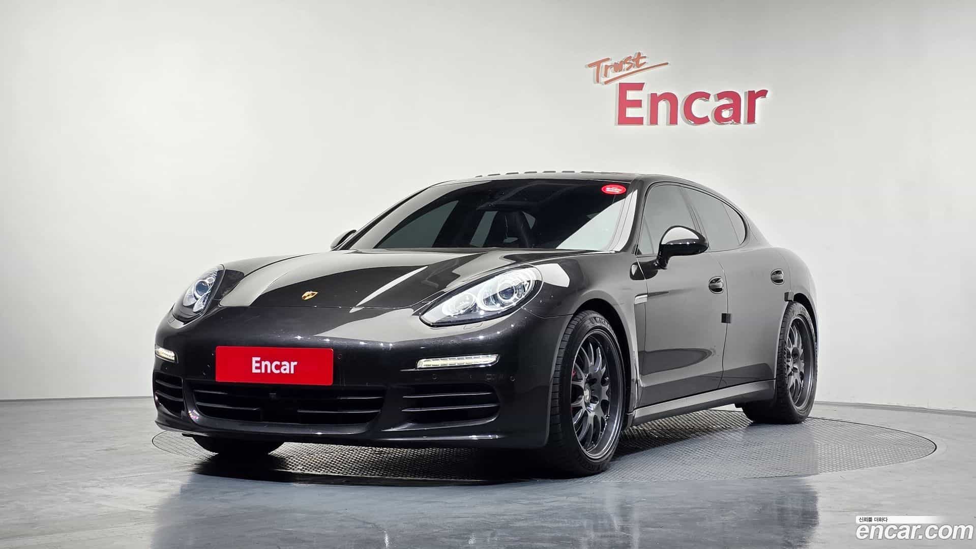 Panamera Porsche 2015.7-OUTER-001