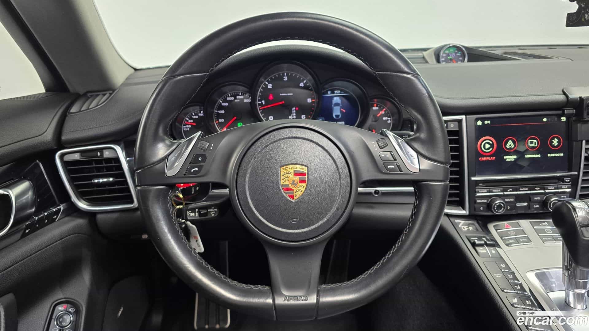 Panamera Porsche 2015.7-OPTION-017
